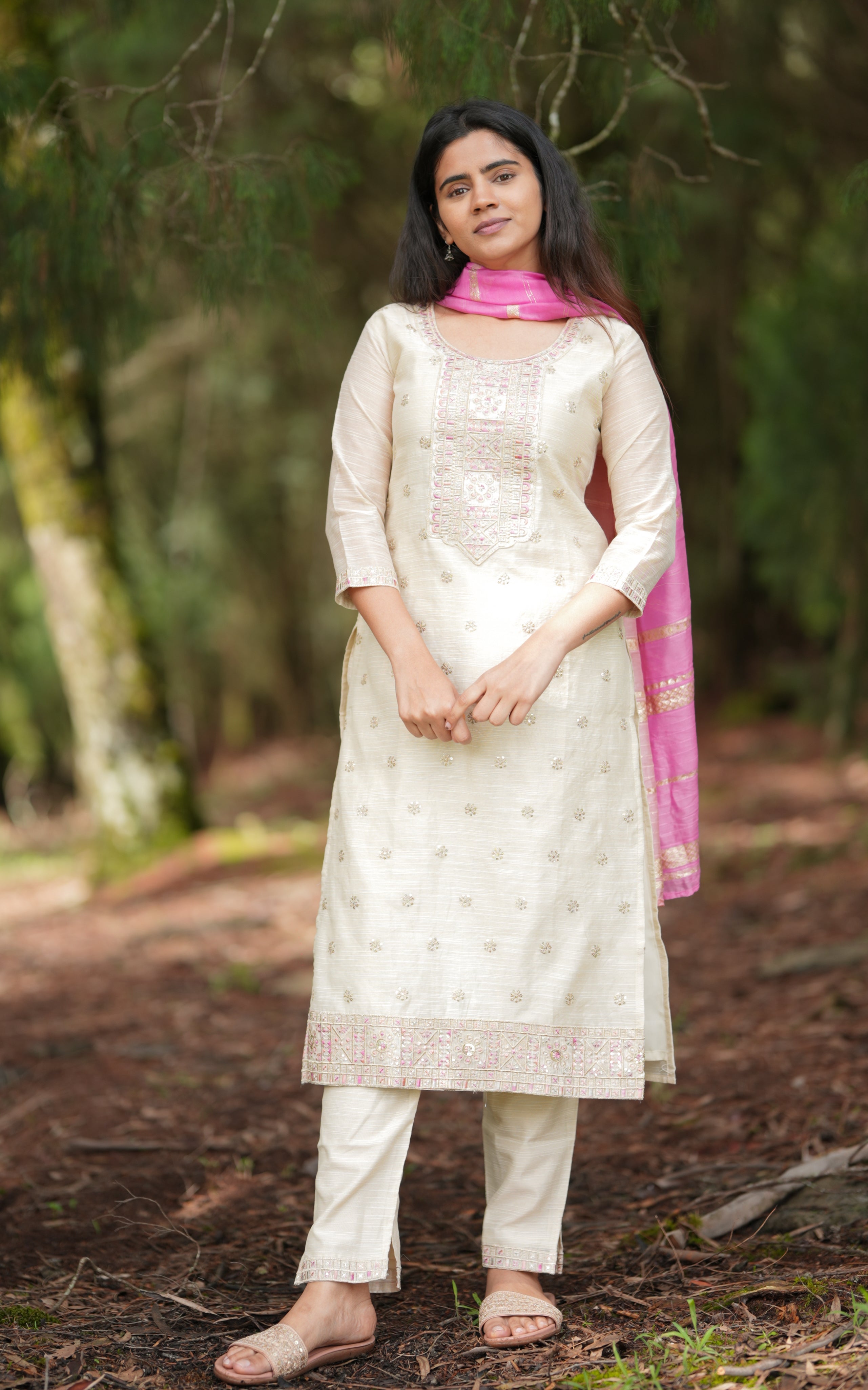 Sindhuja (Kurti+Pant+Dupatta)