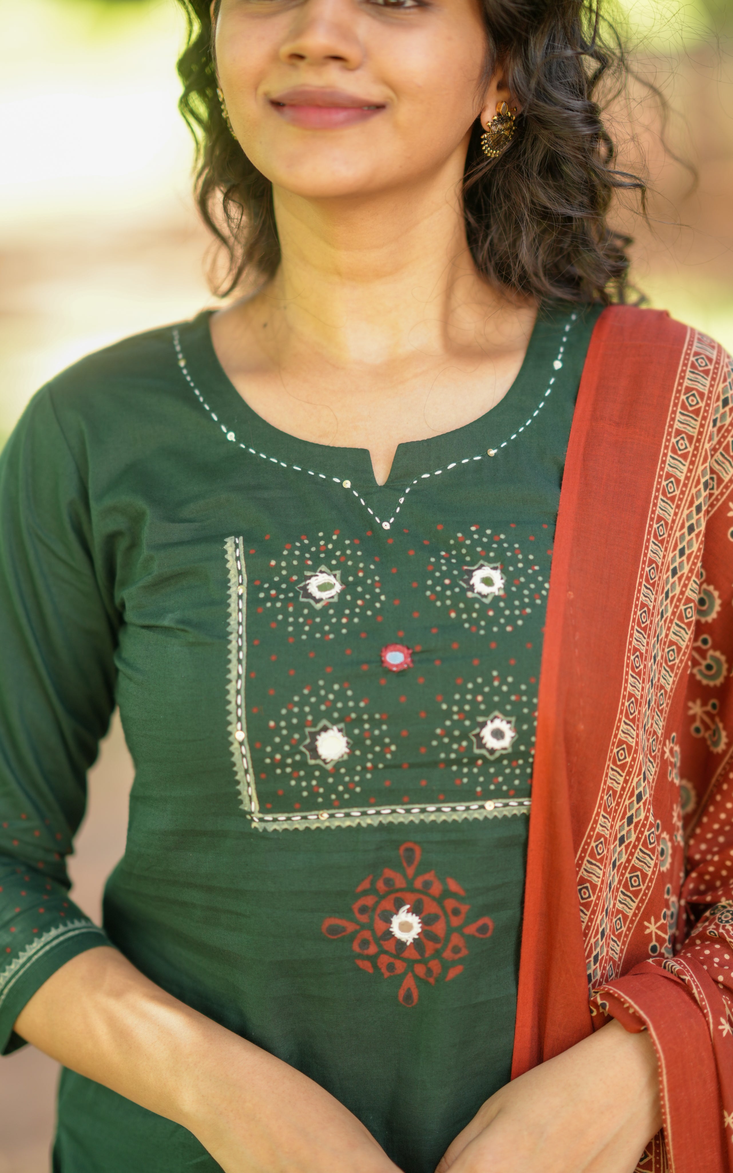 Ragavarthini HandBlock (Kurti+Pant+Dupatta)
