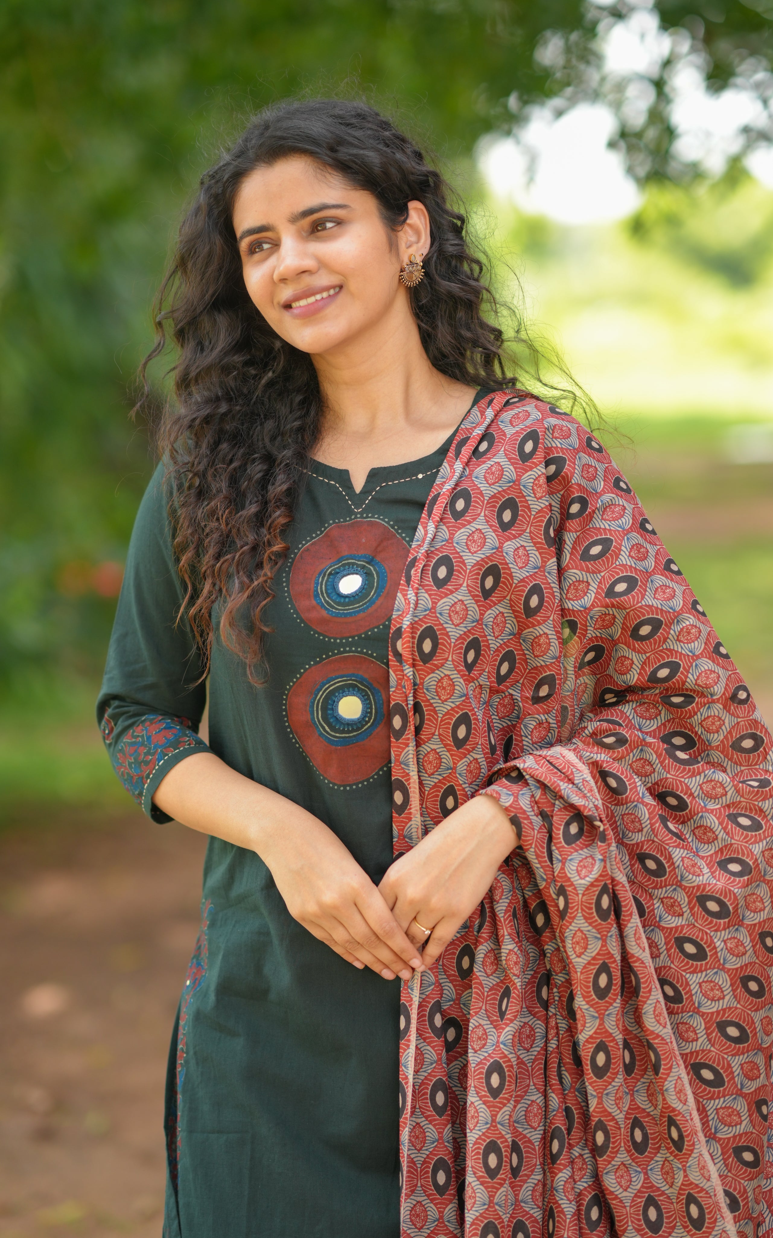 Simple and stylish green handblock kurti outfit.
