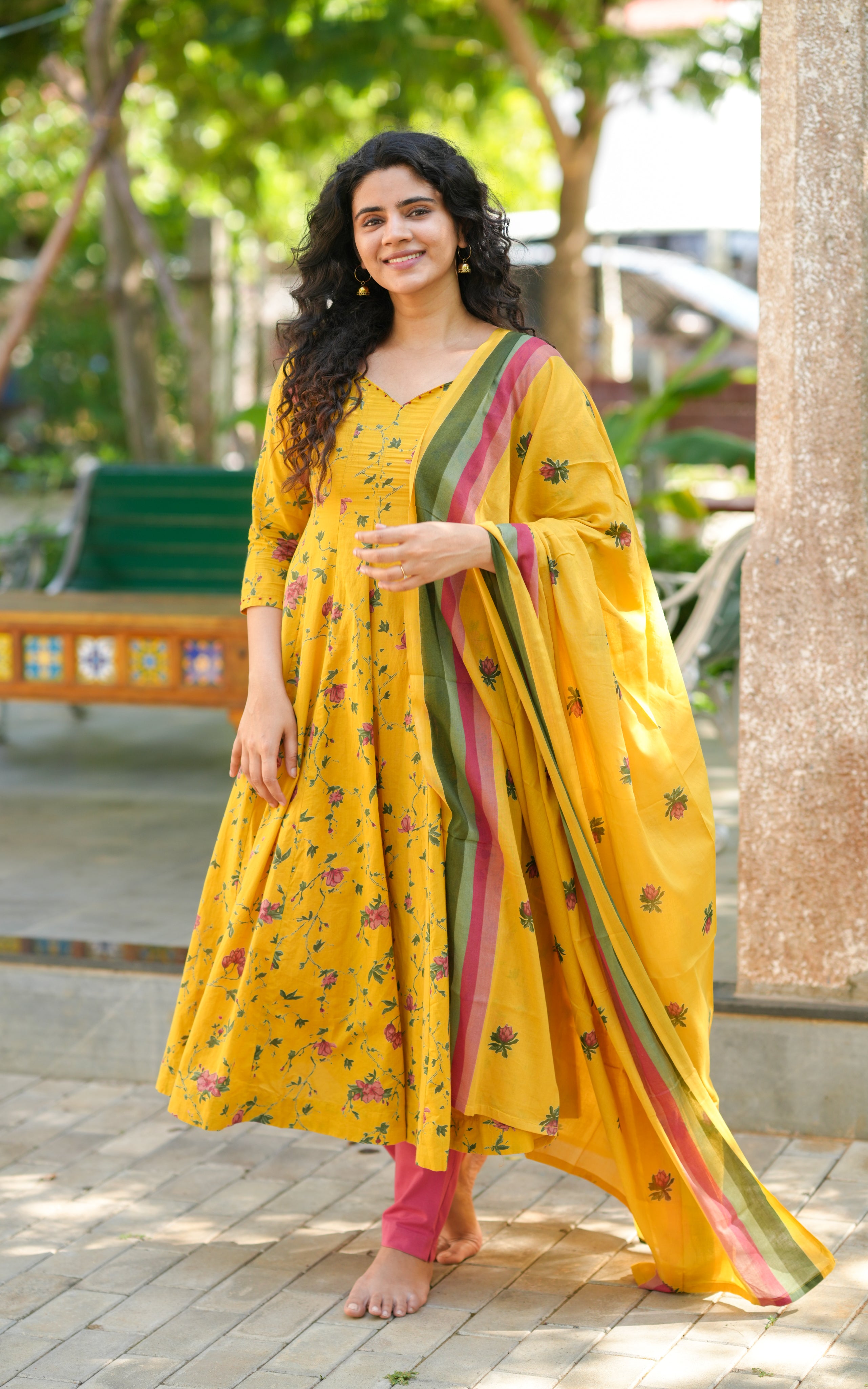 Paavai B (Kurti+Dupatta)