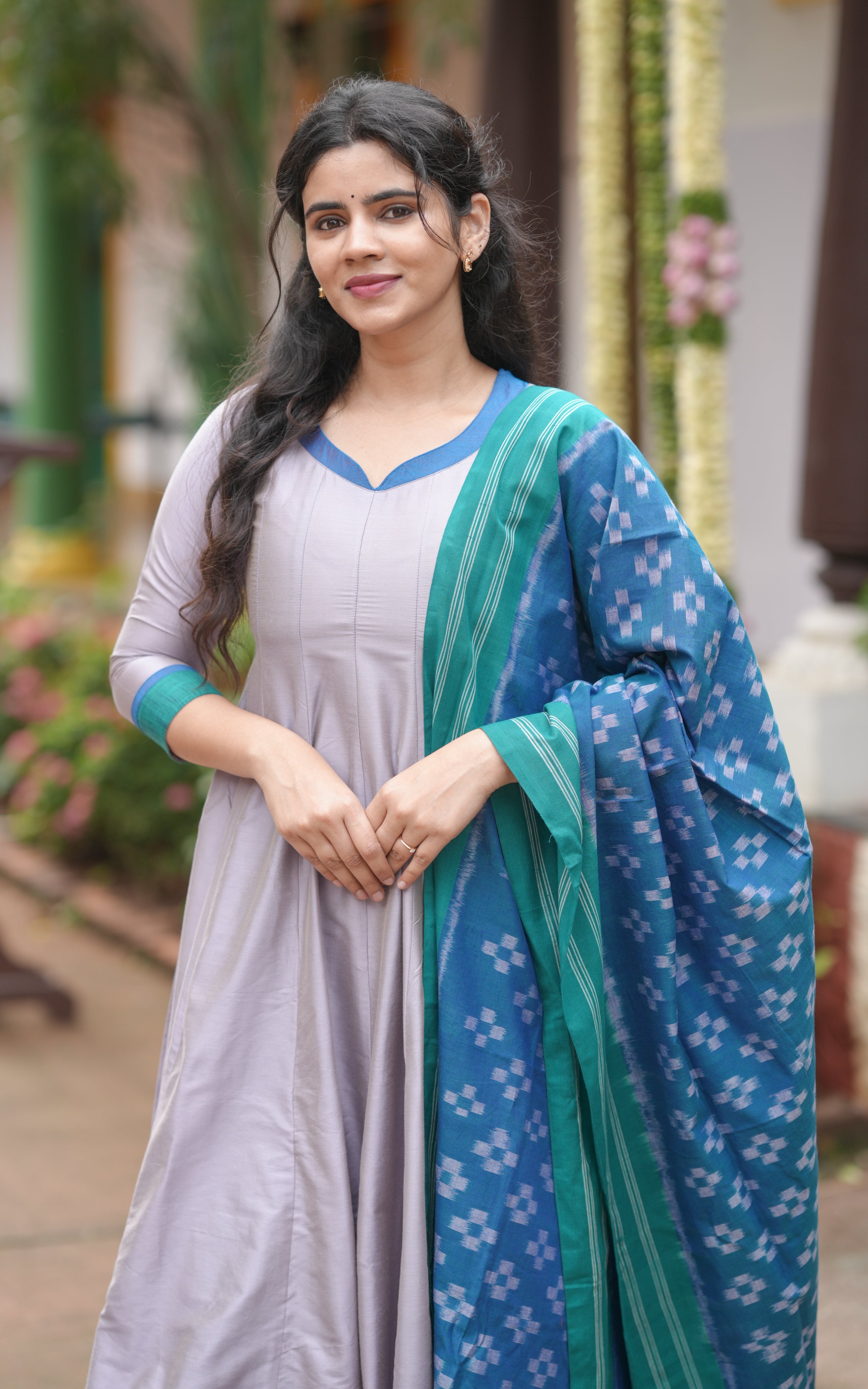 Kavini (Kurti+Dupatta)