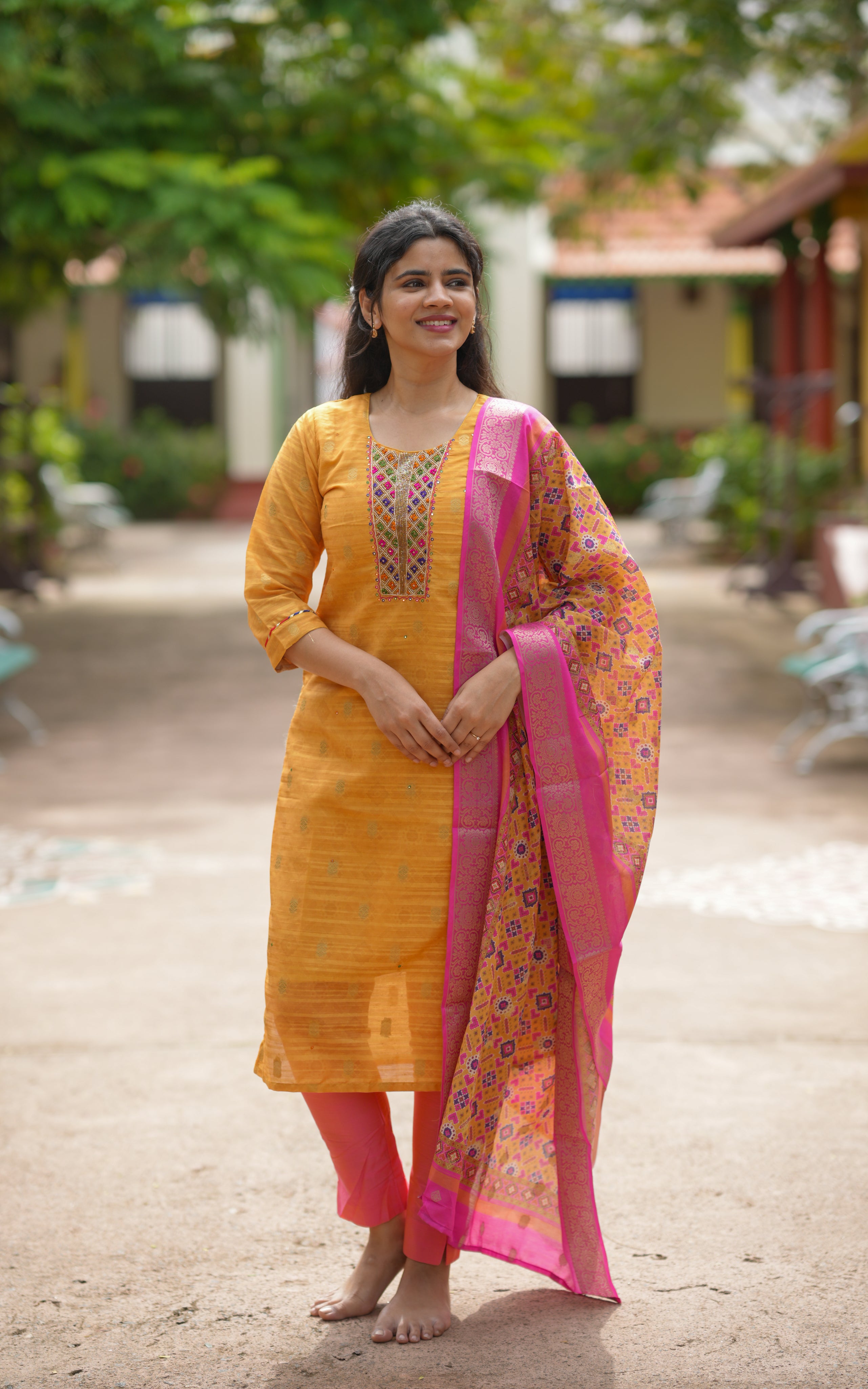 Margali Poove B (Kurti+Dupatta)