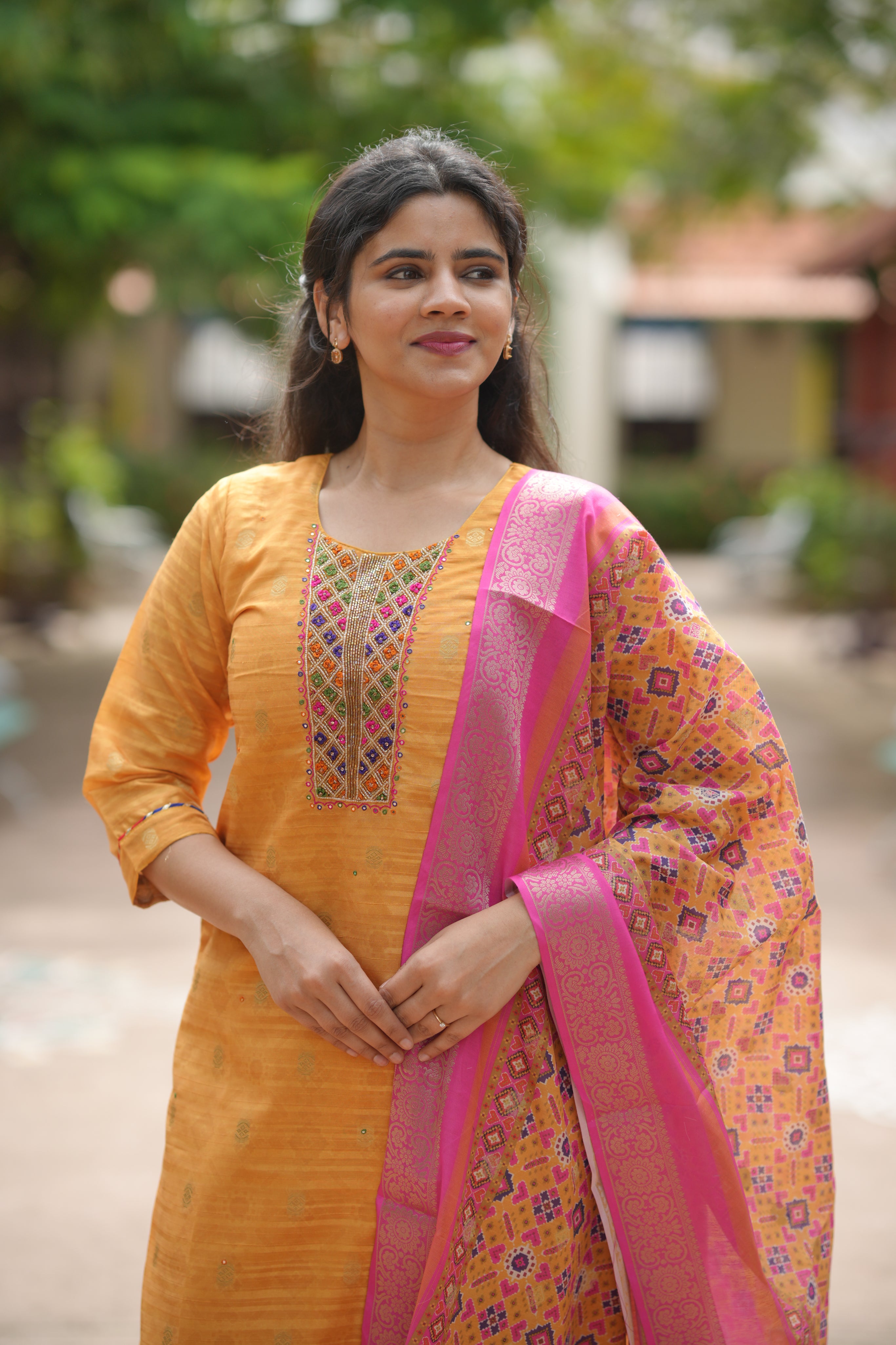 Margali Poove B (Kurti+Dupatta)