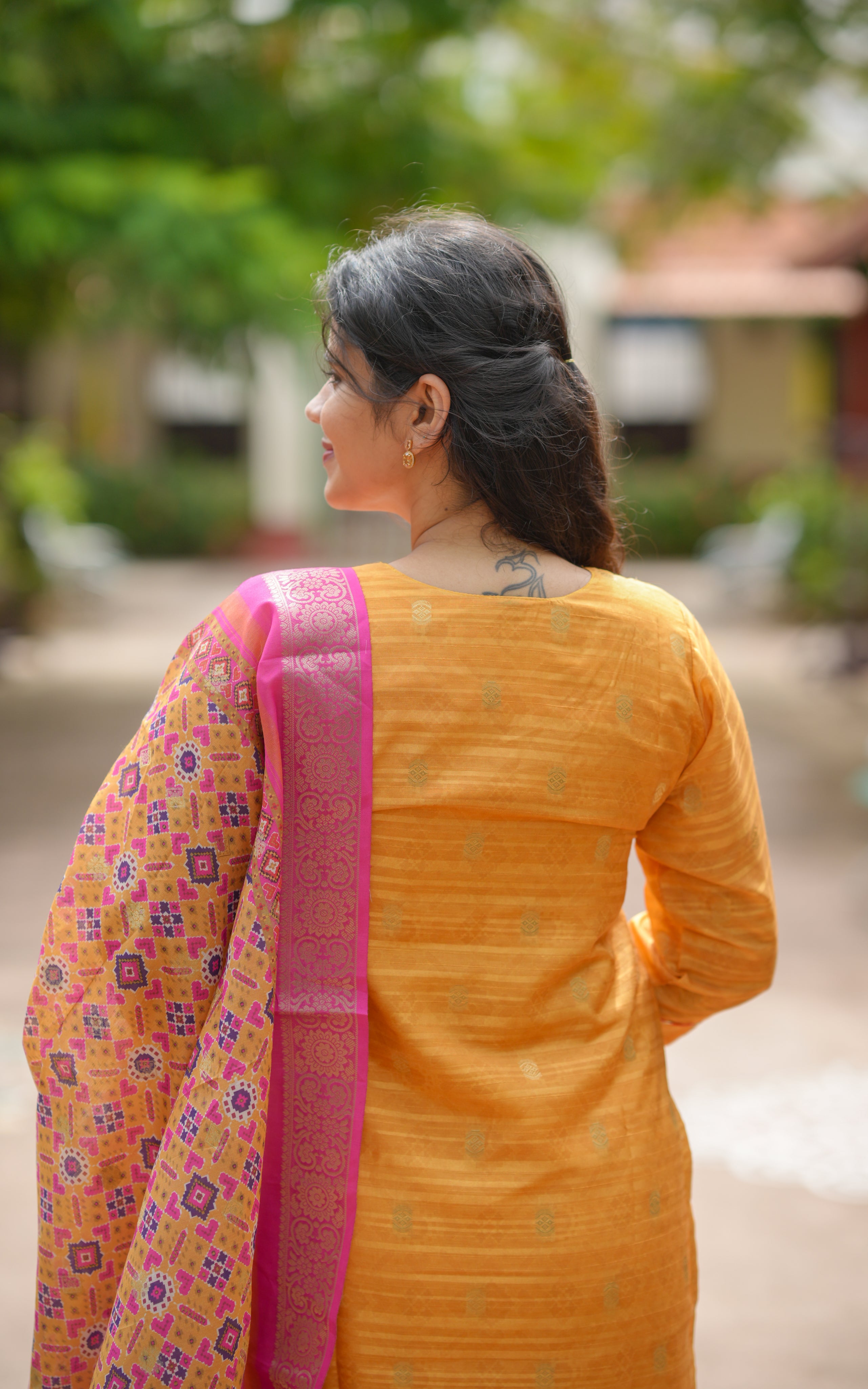 Margali Poove B (Kurti+Dupatta)