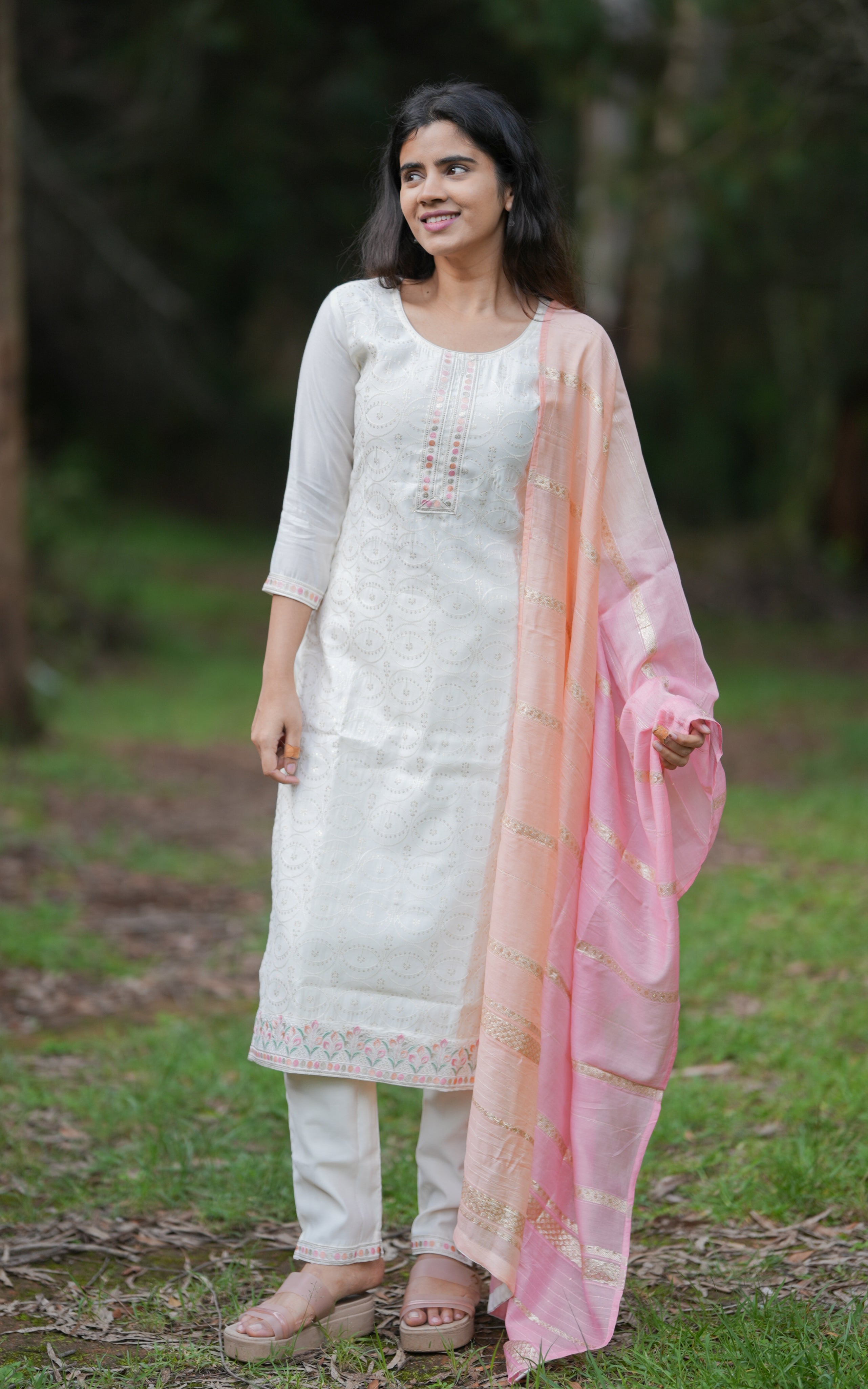 Sreevidhyai (Kurti+Pant+Dupatta)