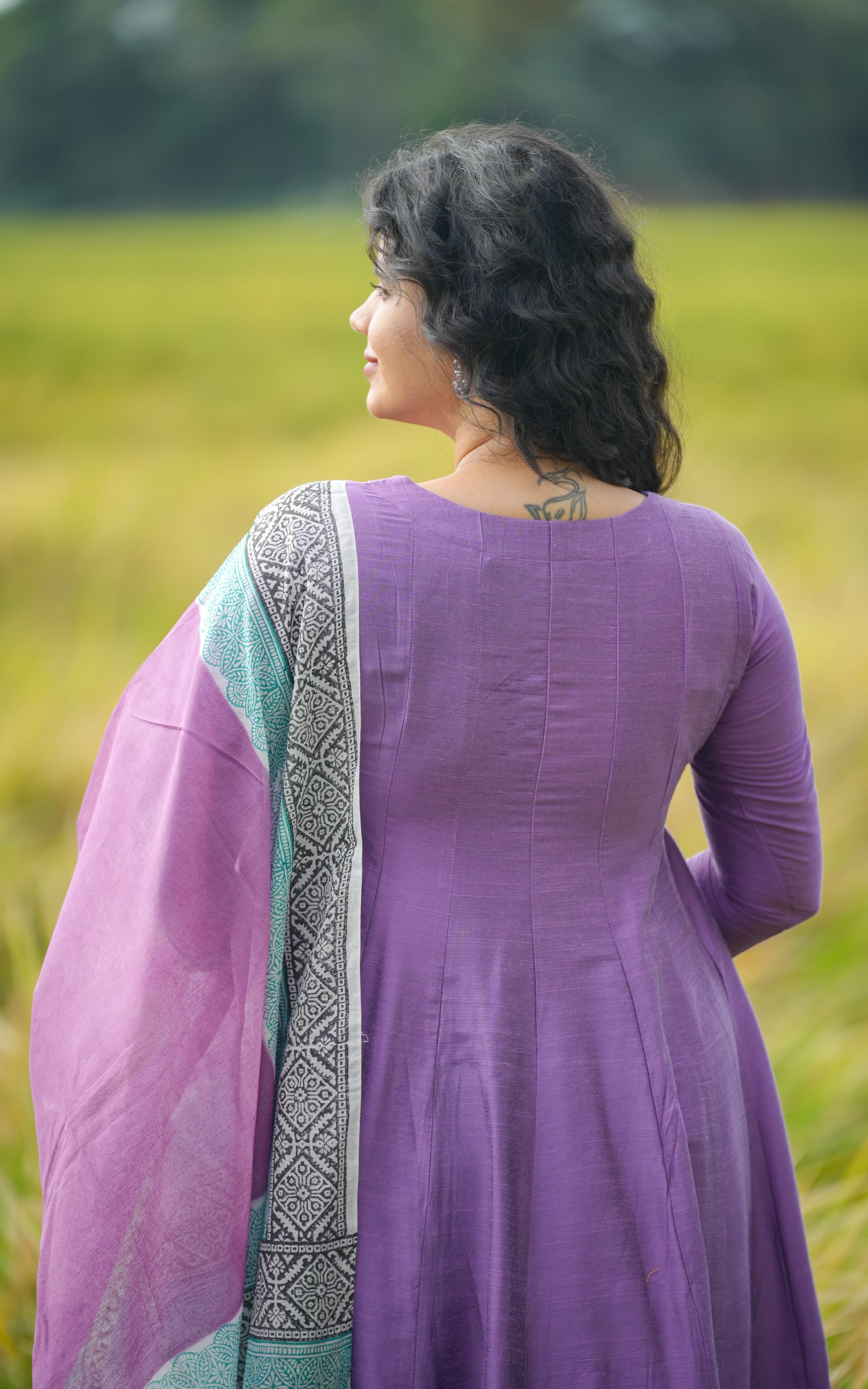 Kaniyarasi (Kurti+Dupatta)