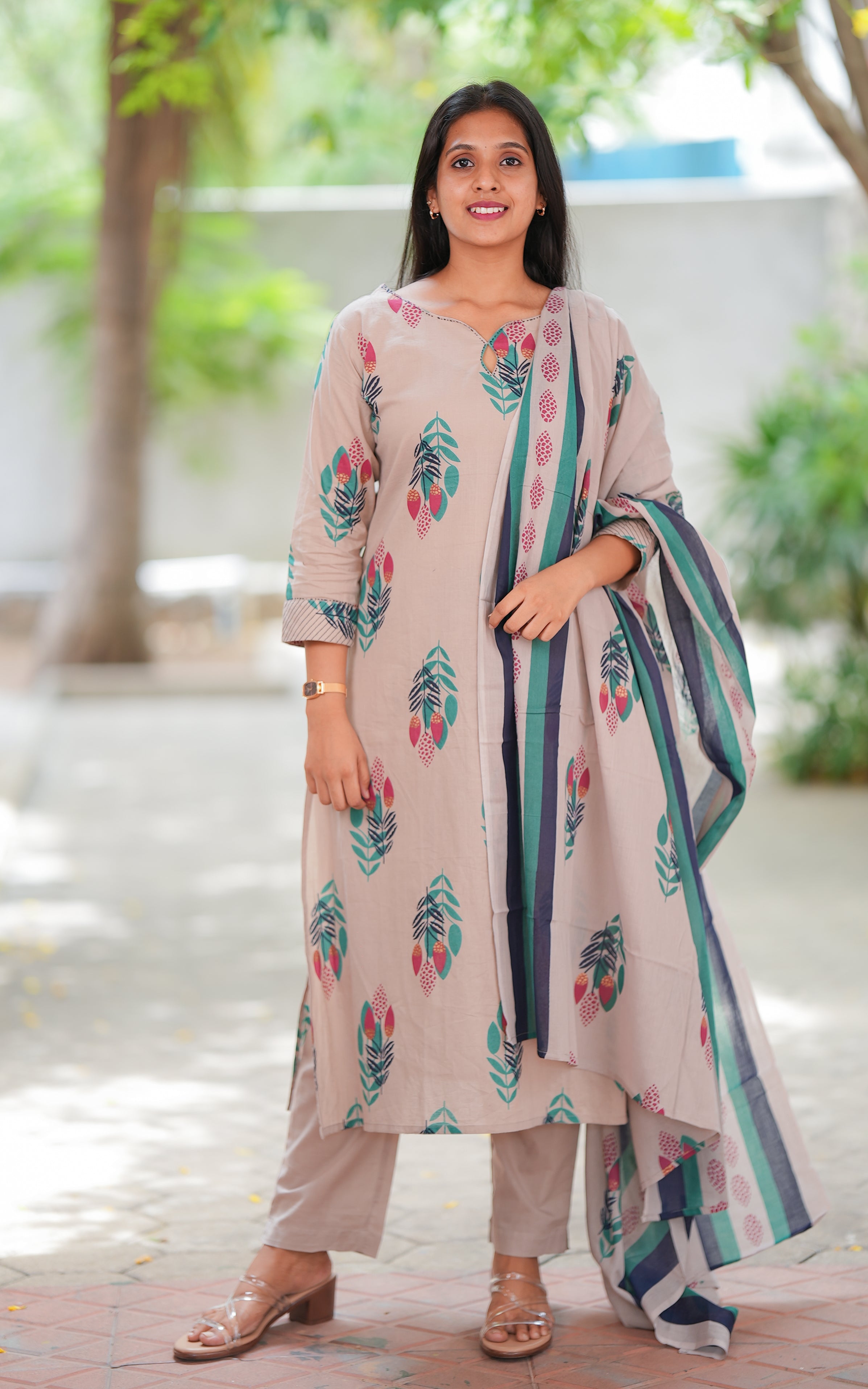 Amora (Kurti+Pant+Dupatta)