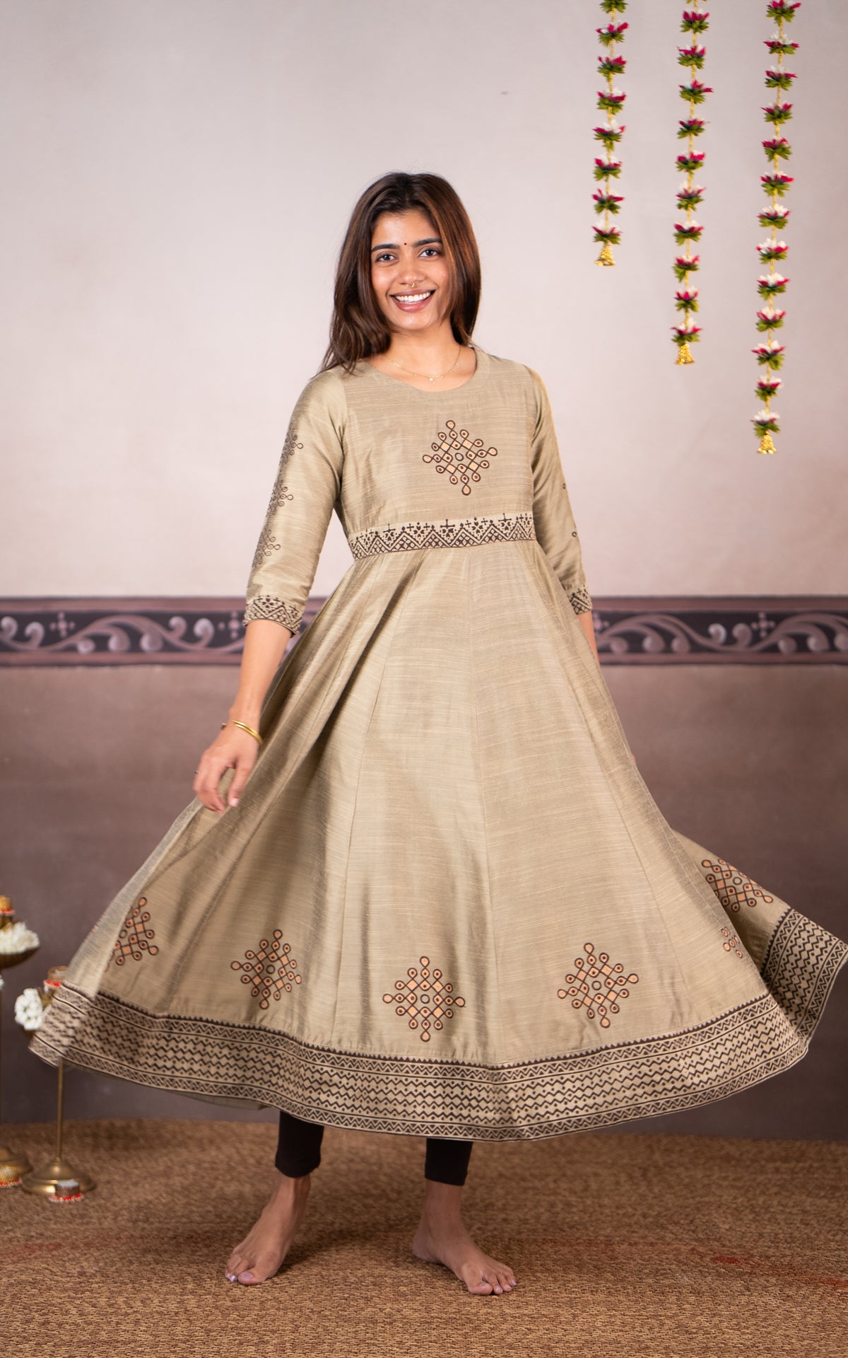 Kolangal Grey (Kurti+Dupatta)