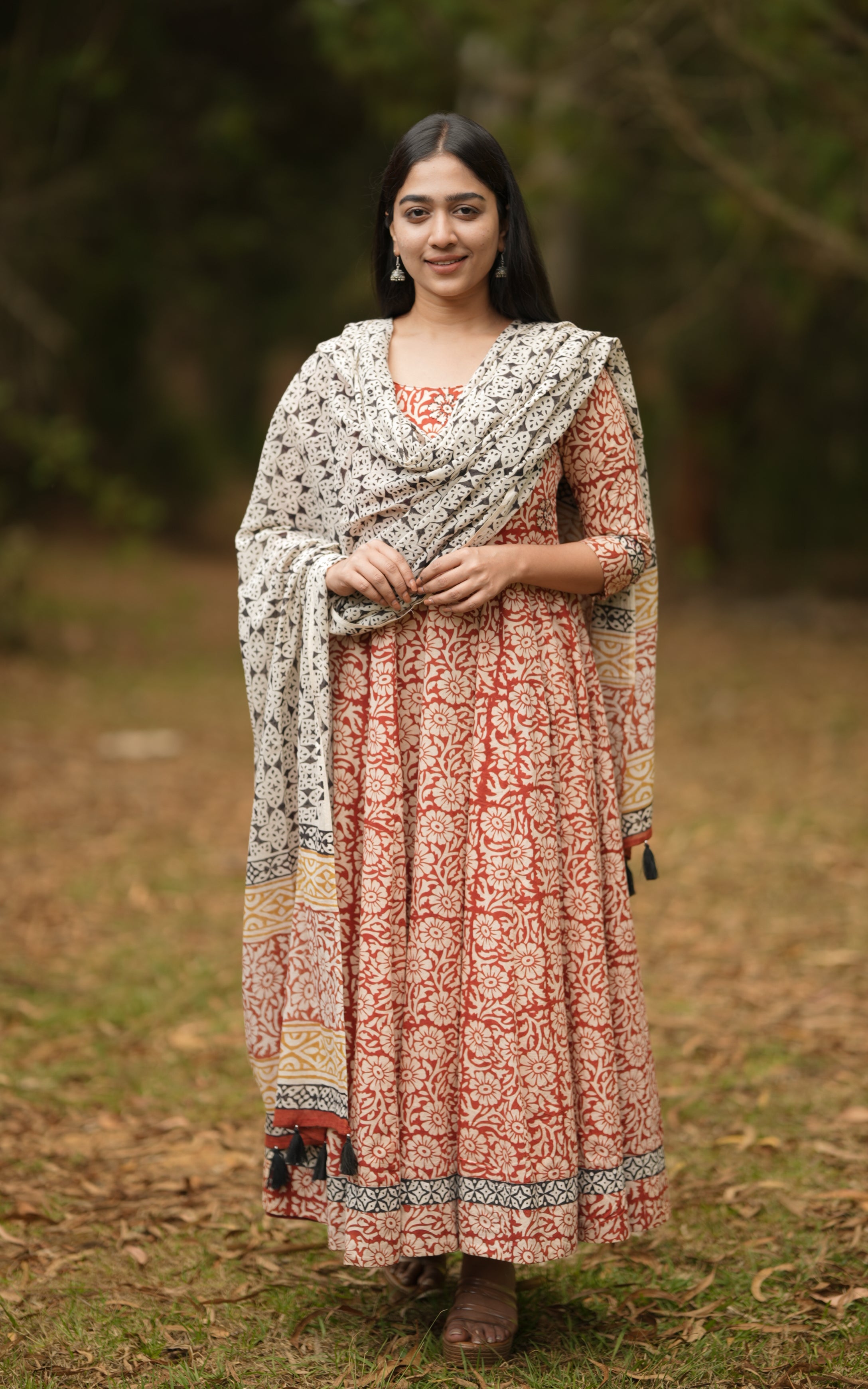 Anupriya A (Kurti+Dupatta)