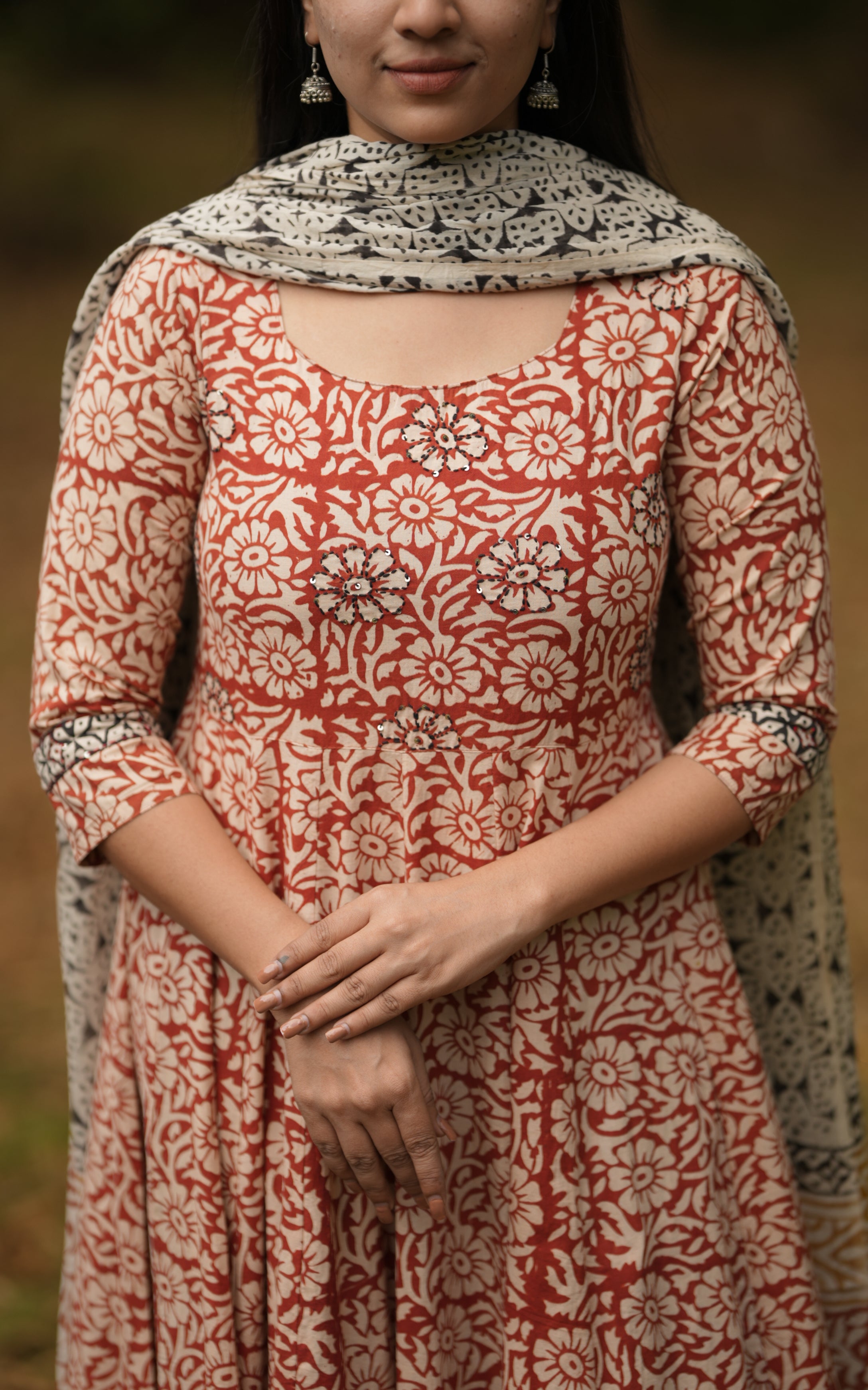 Anupriya A (Kurti+Dupatta)