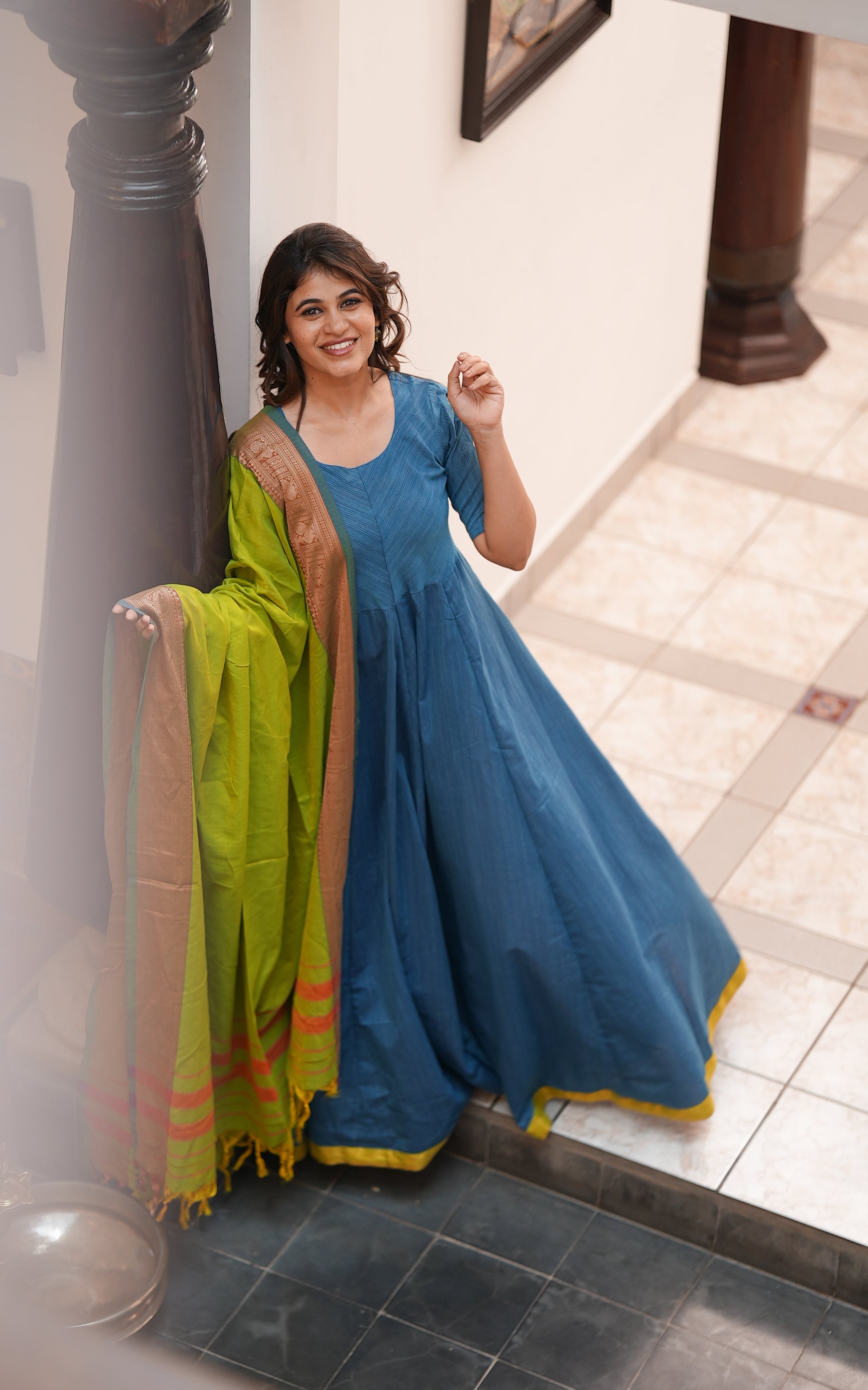 Prabanjana (Kurti+Dupatta)
