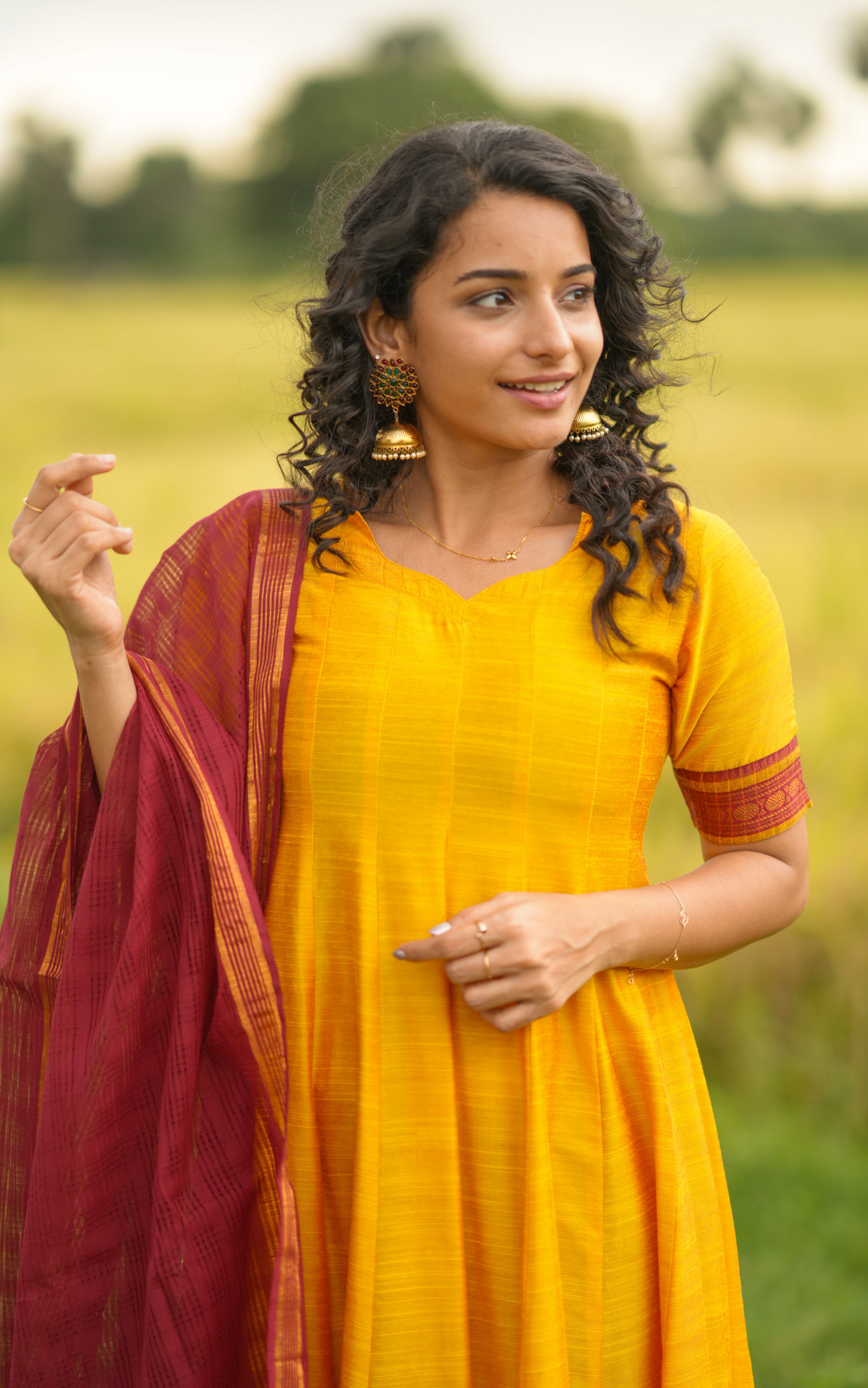Valayapathi (Kurti+Dupatta)