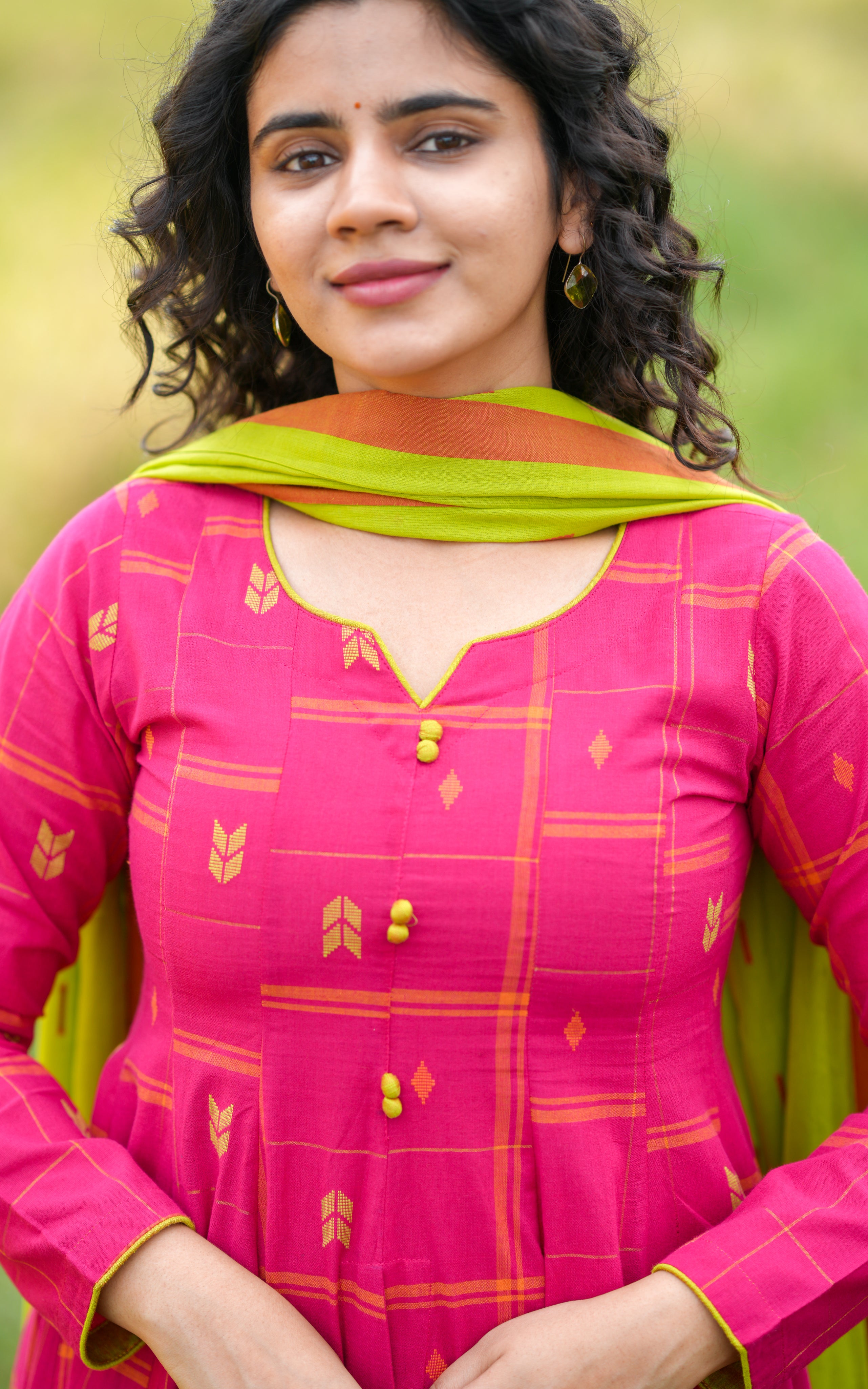 Inbamathi (Kurti+Pant+Dupatta)