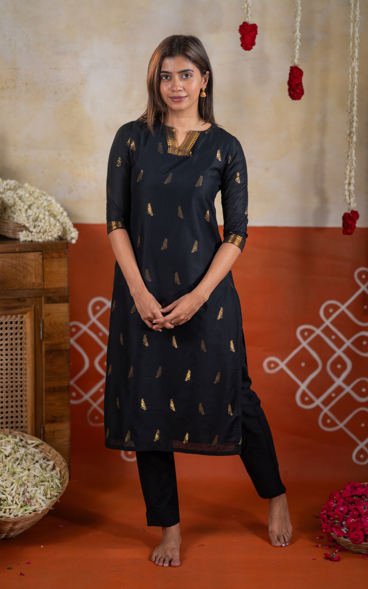 Mayil Black (Kurti+Dupatta)