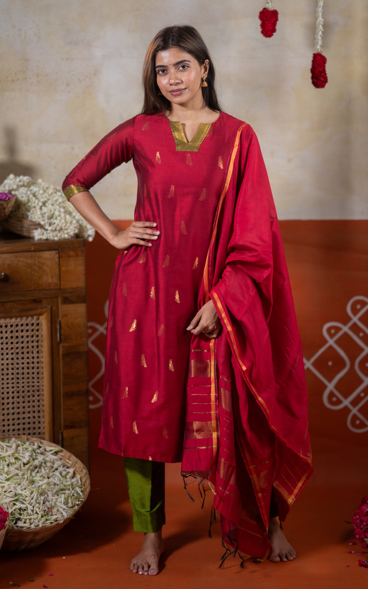 Mayil Red (Kurti+Dupatta)