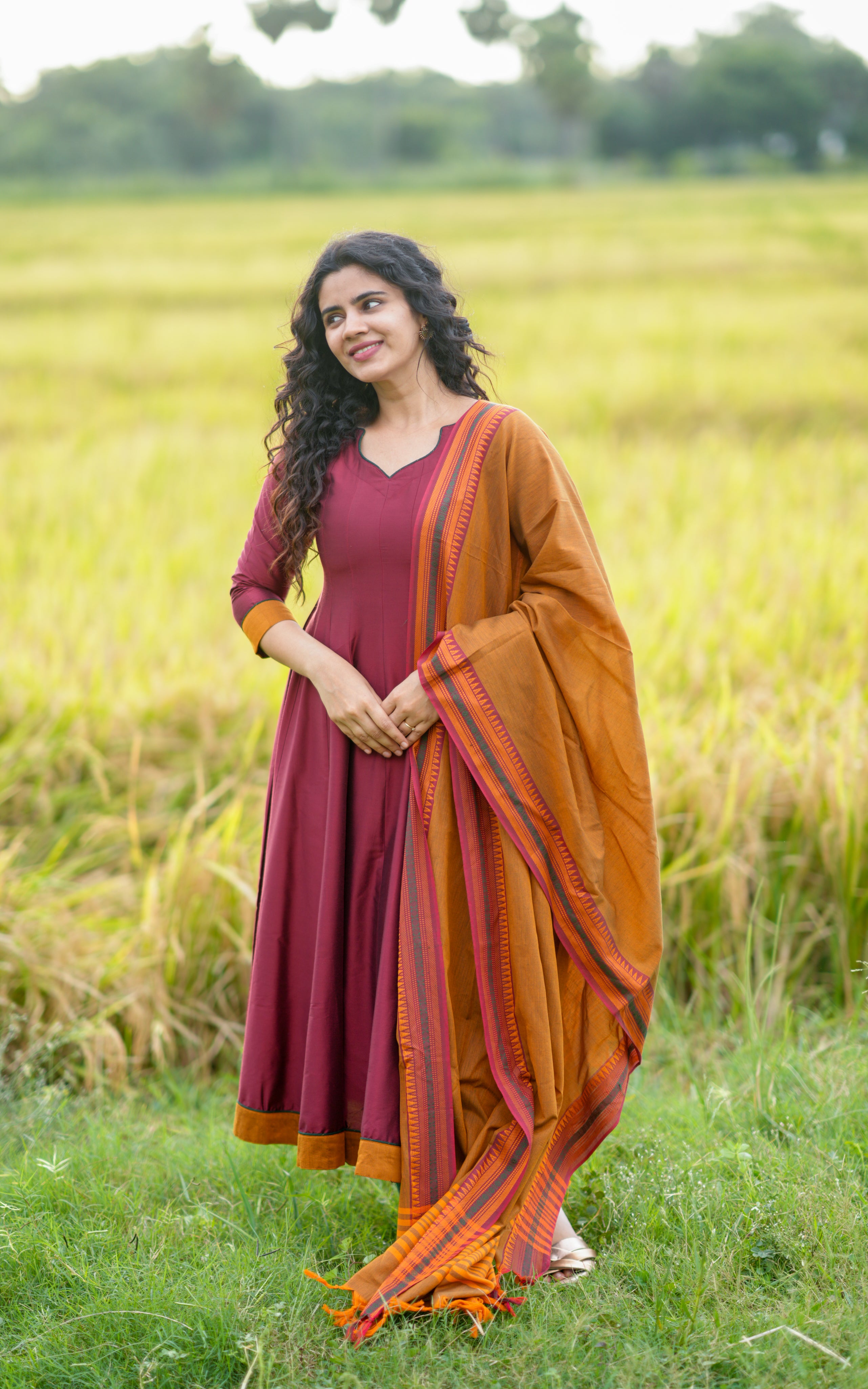 Vannamathi (Kurti+Dupatta)