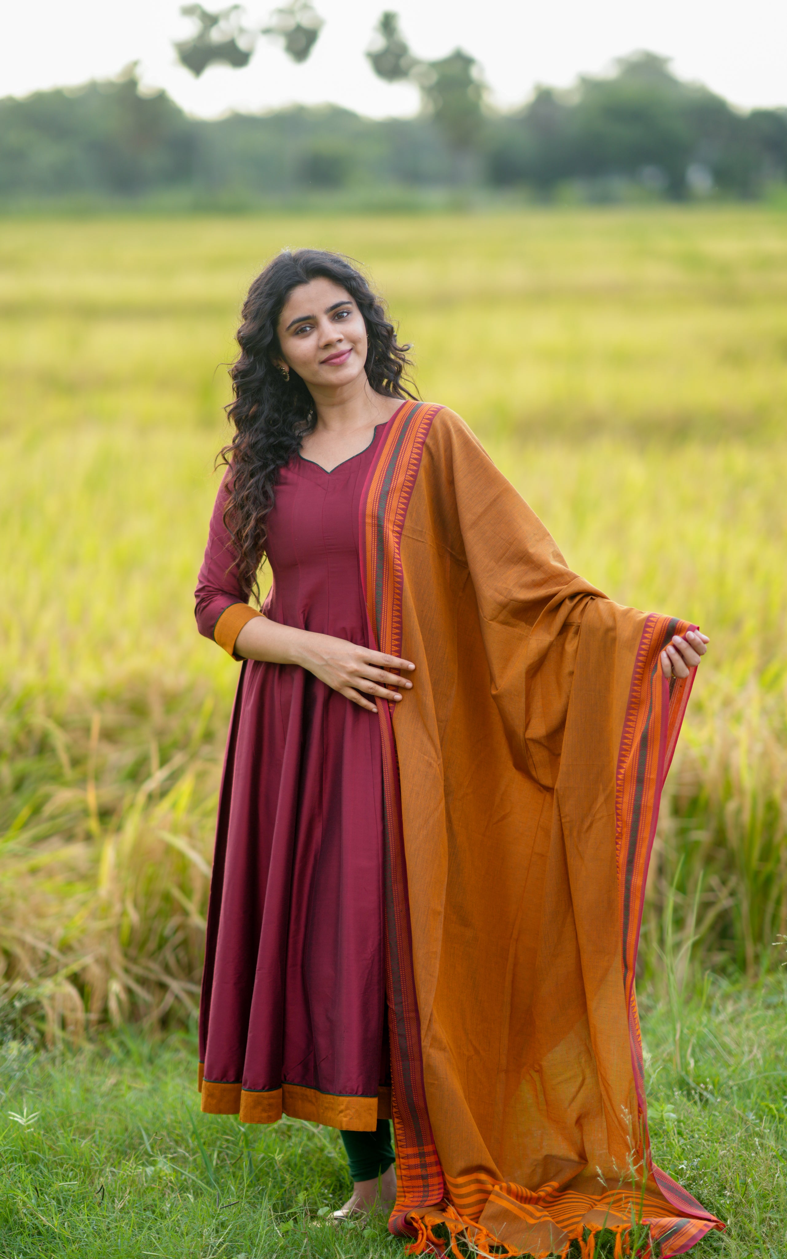 Vannamathi (Kurti+Dupatta)