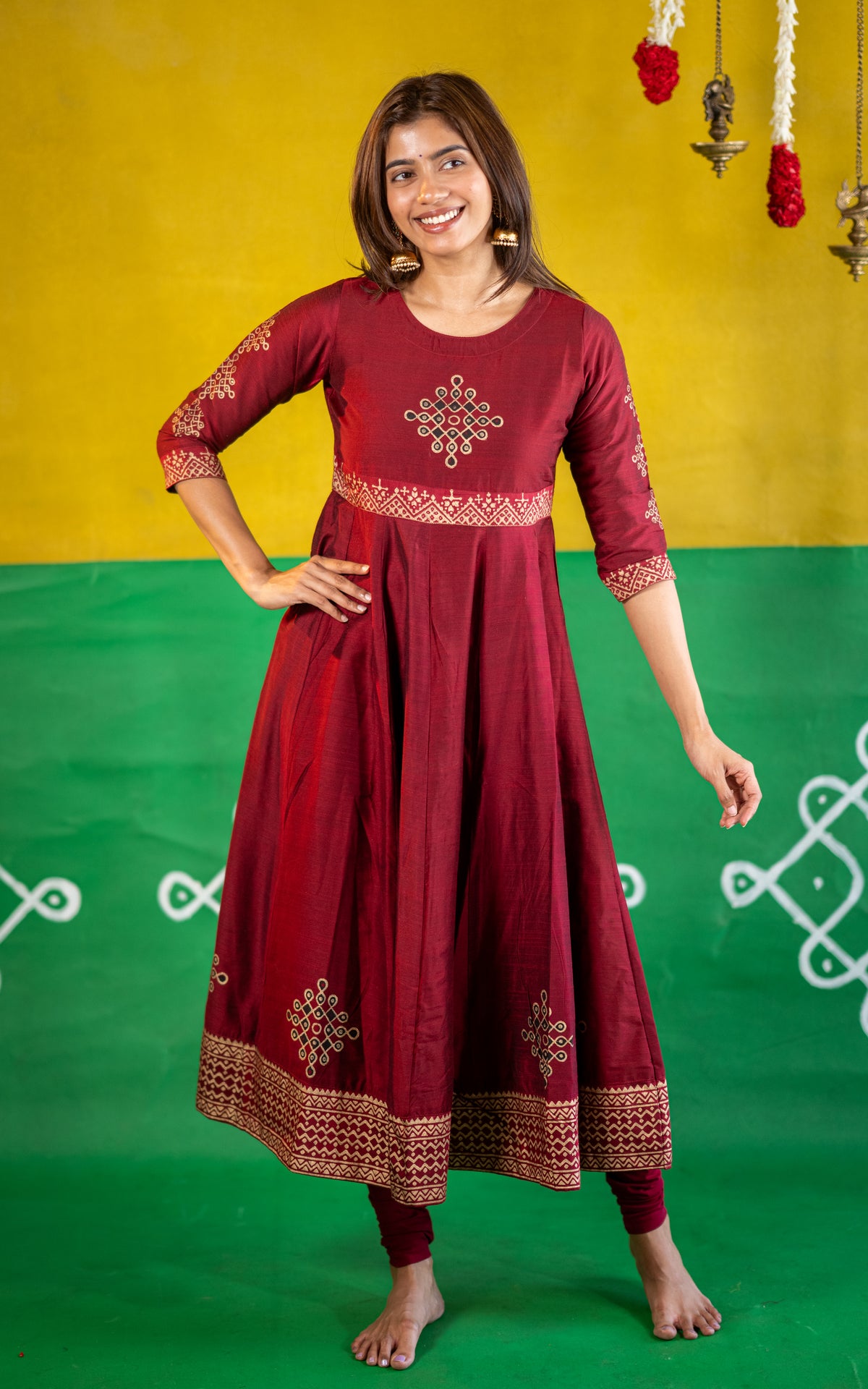 Kolangal Maroon
