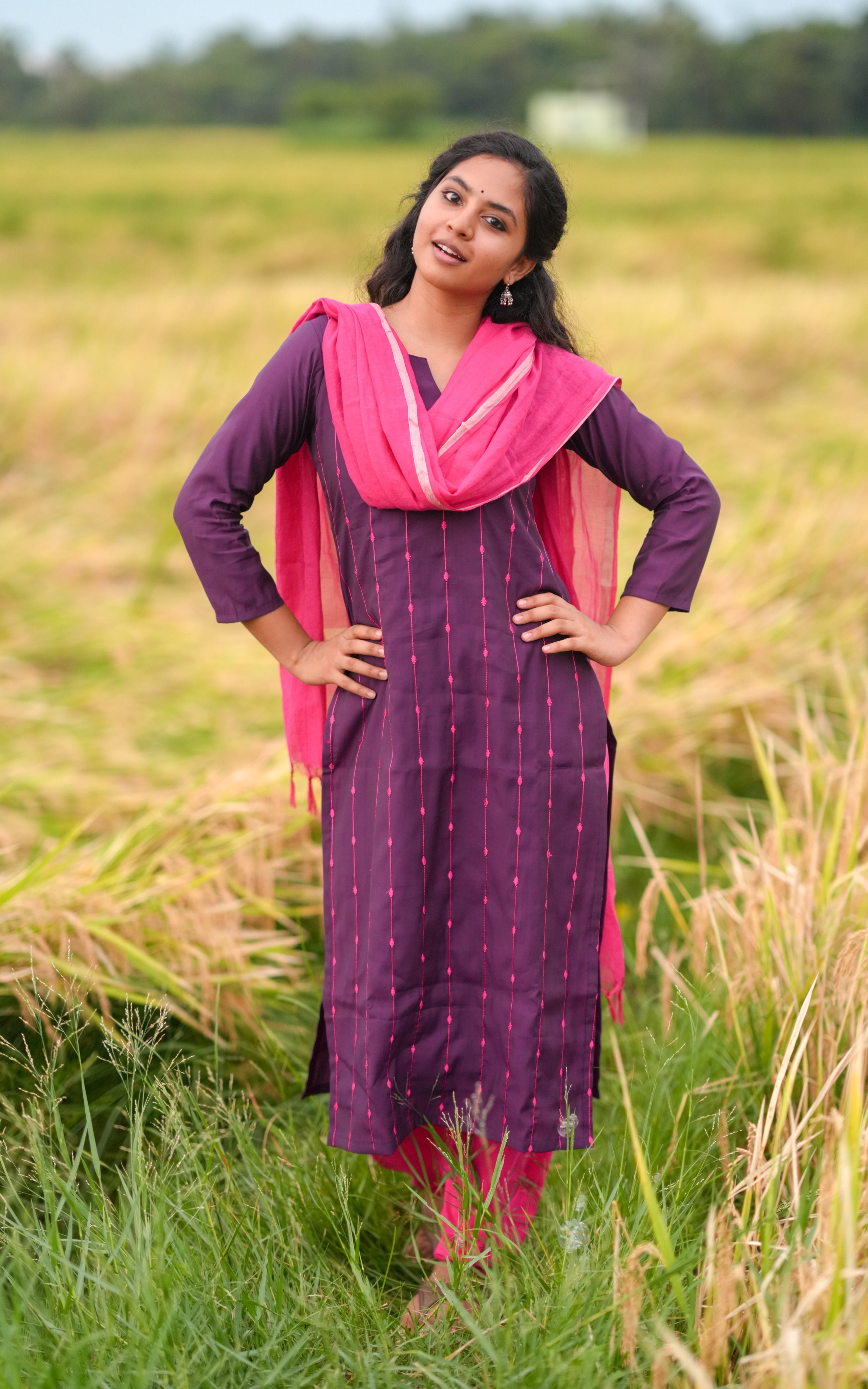 Yaaro En Nenjai (Kurti+Dupatta)