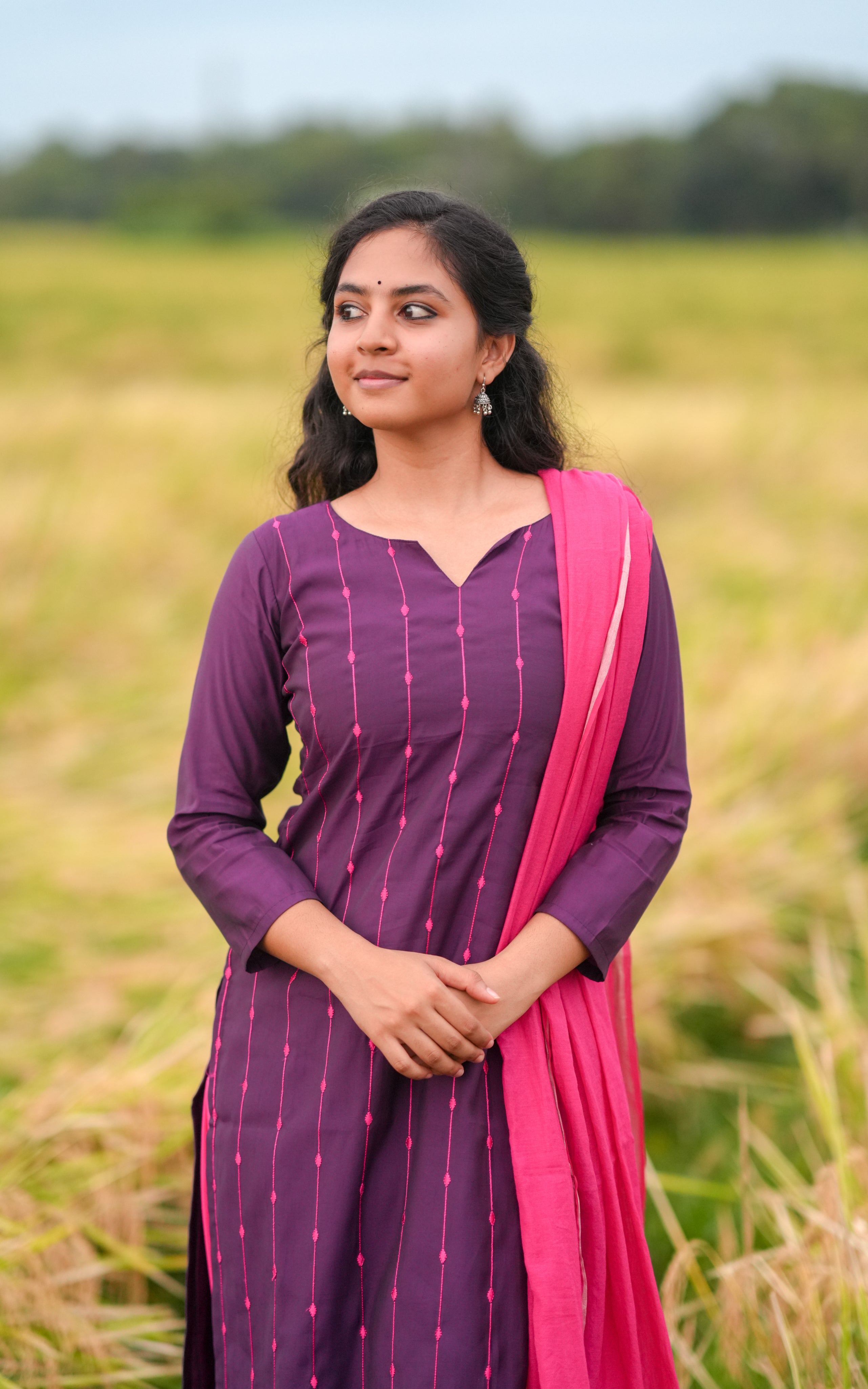 Yaaro En Nenjai (Kurti+Dupatta)