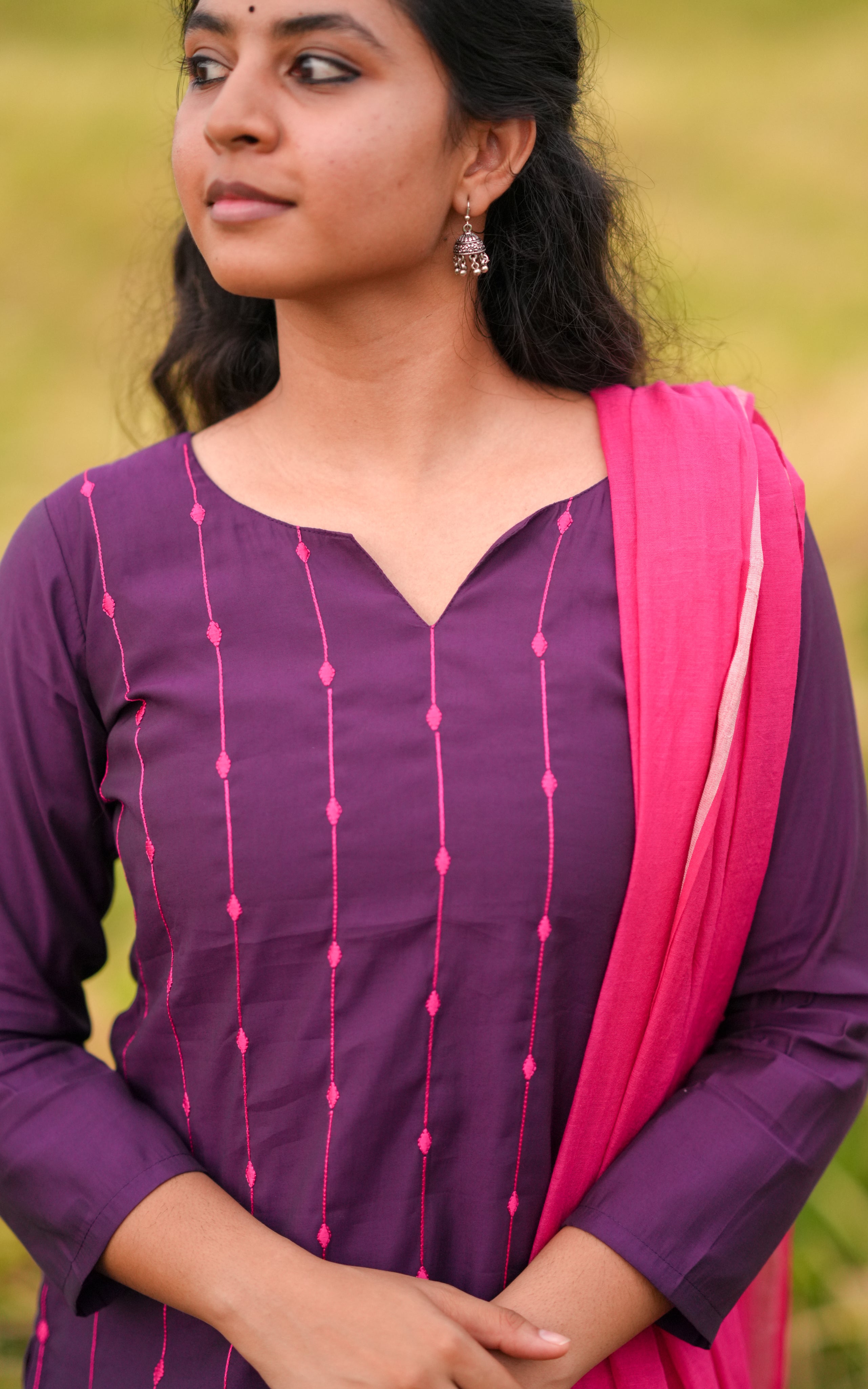 Yaaro En Nenjai (Kurti+Dupatta)