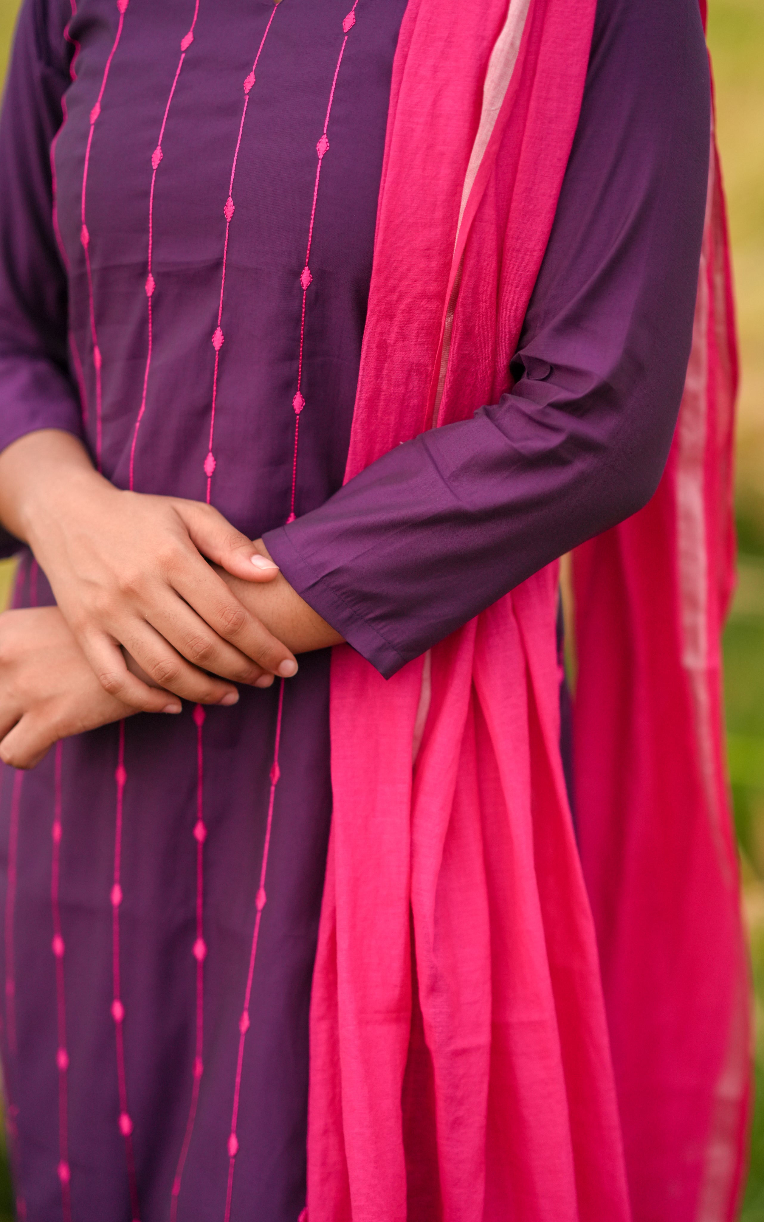 Yaaro En Nenjai (Kurti+Dupatta)