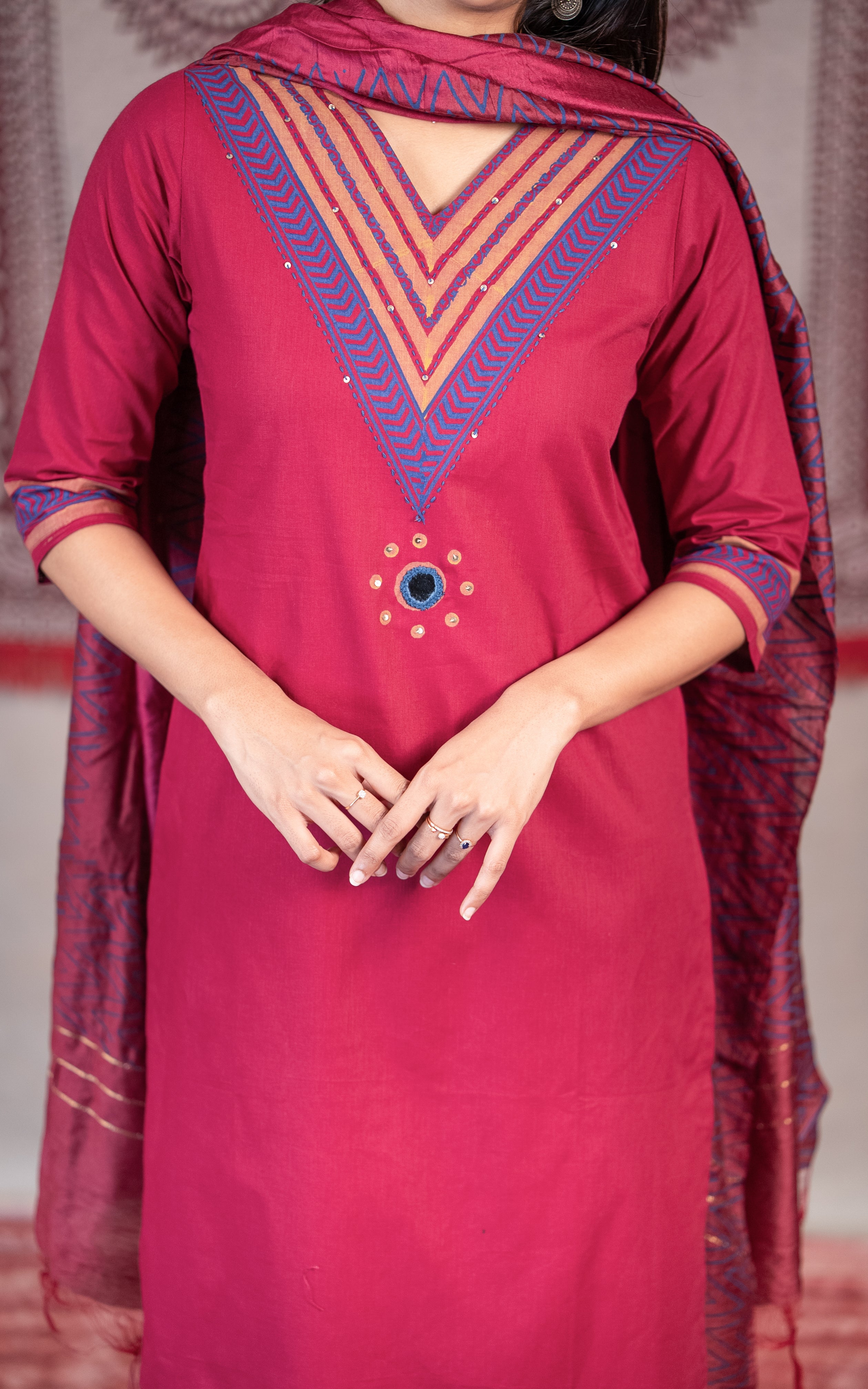 Comfortable maroon cotton kurti set for women