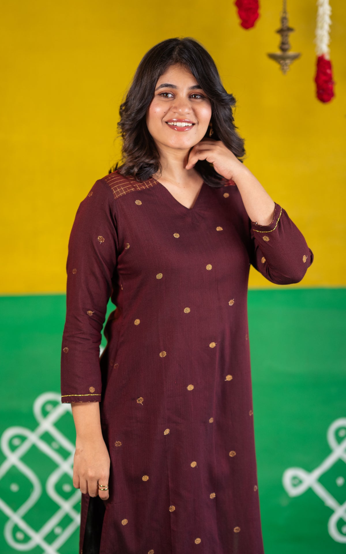 Rudra Mayil Border Coffee Brown