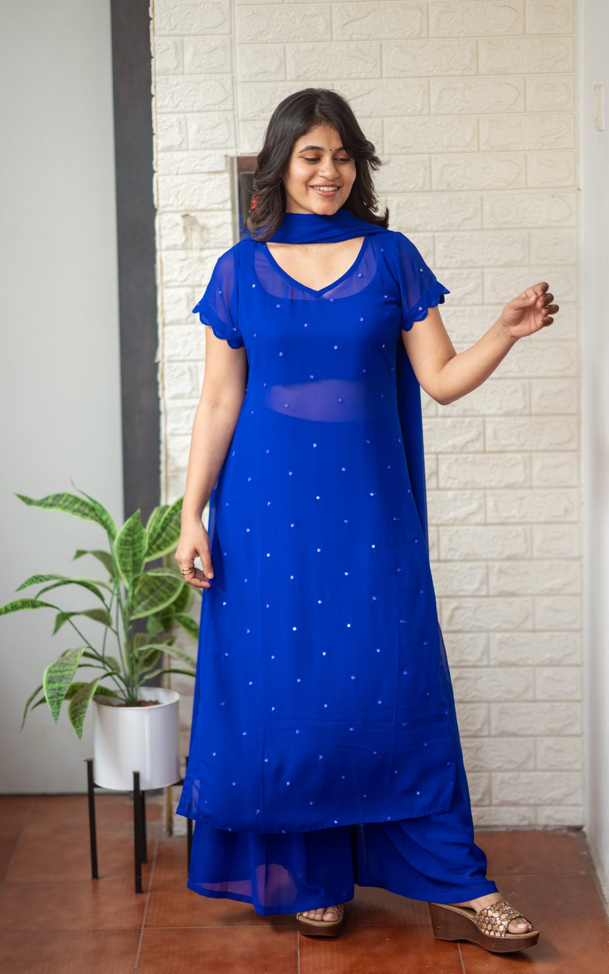 Minnale Petals Royal Blue (Kurti+Pant+Dupatta)