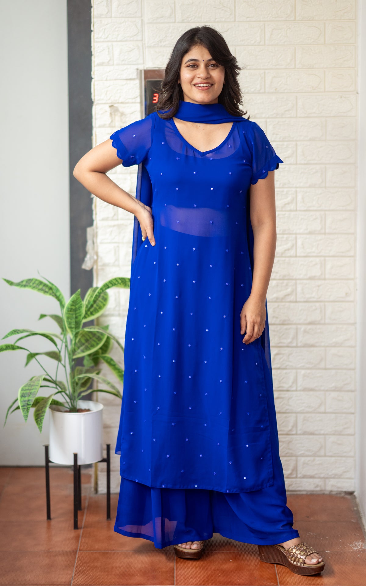 Minnale Petals Royal Blue (Kurti+Pant+Dupatta)