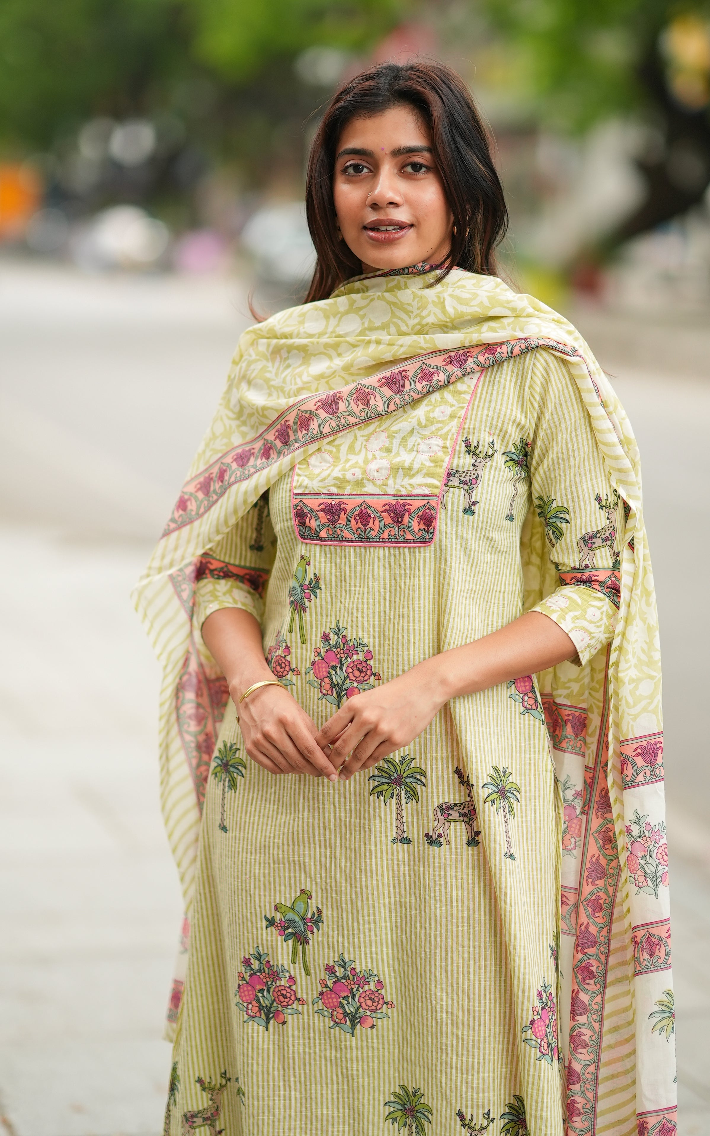 Charumalar B (Kurti+Dupatta)