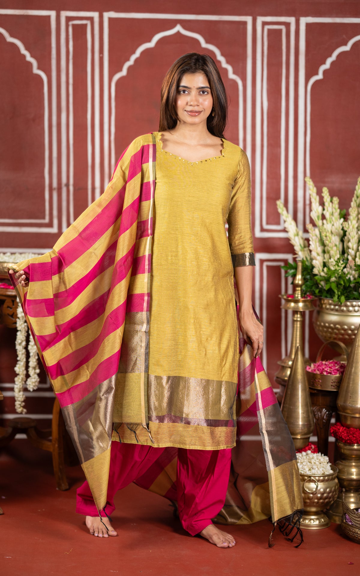 Retro Colors Naseema B (Kurti+Dupatta)
