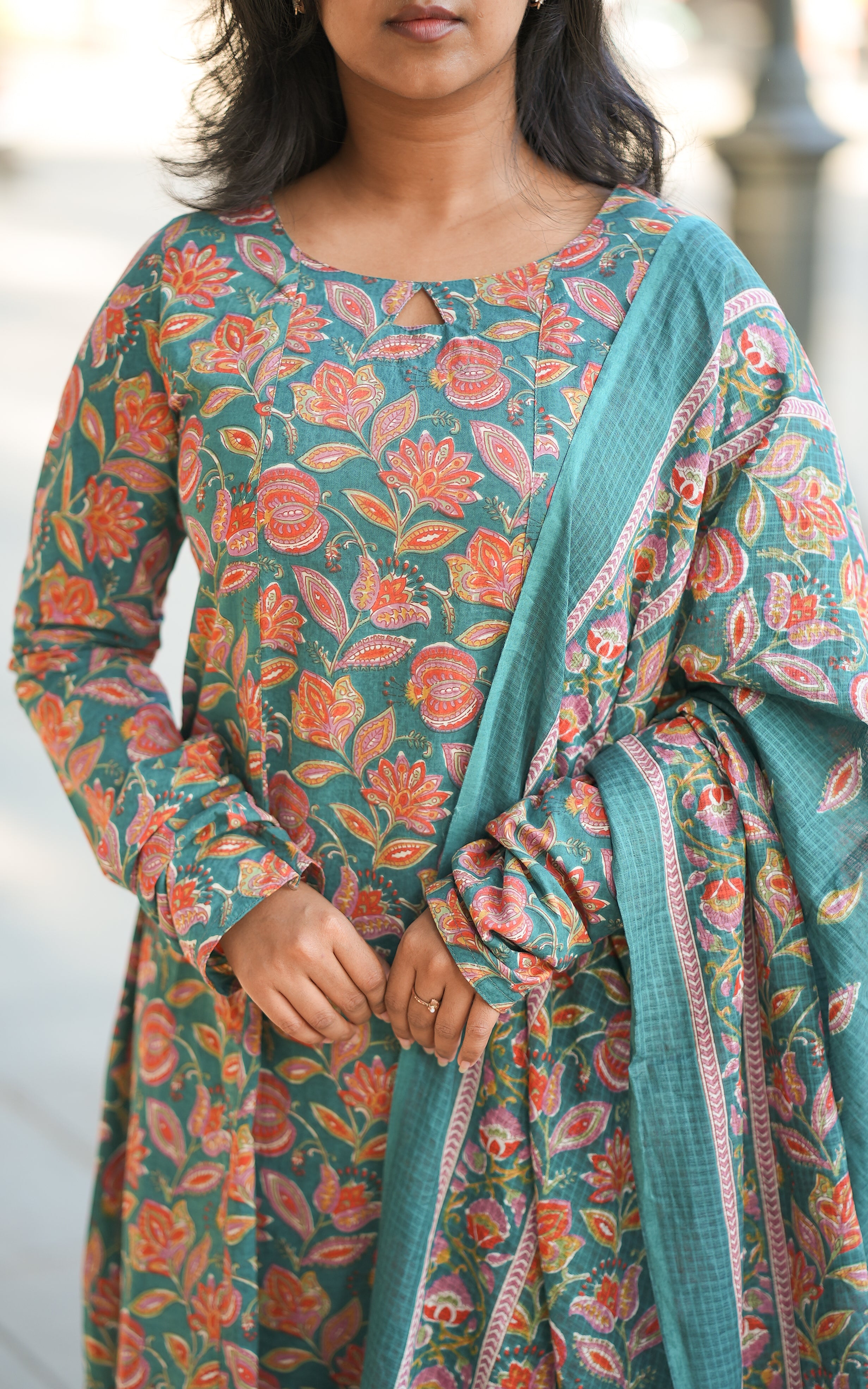 Hashvika (Kurti+Dupatta)