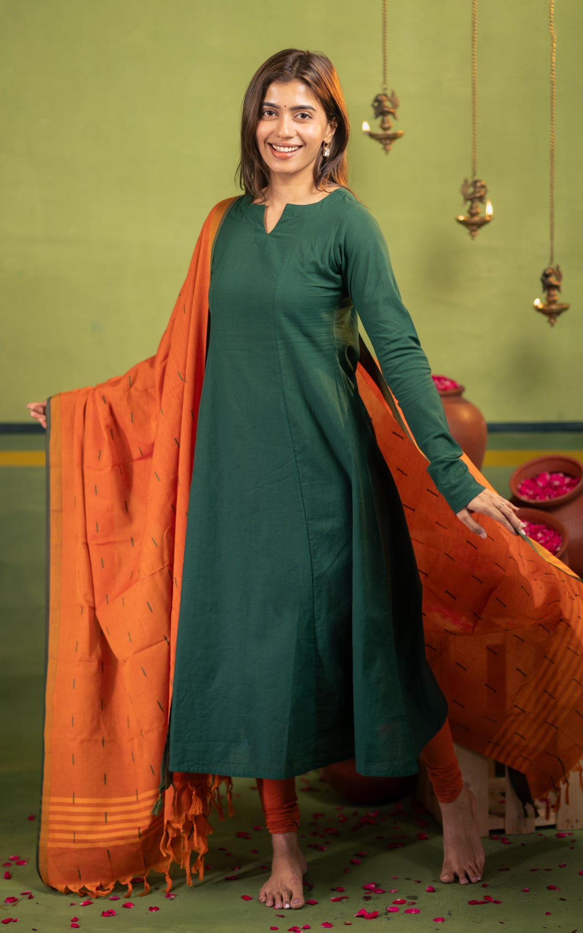 Kadhalar Dhinam Festive B (Kurti+Dupatta)