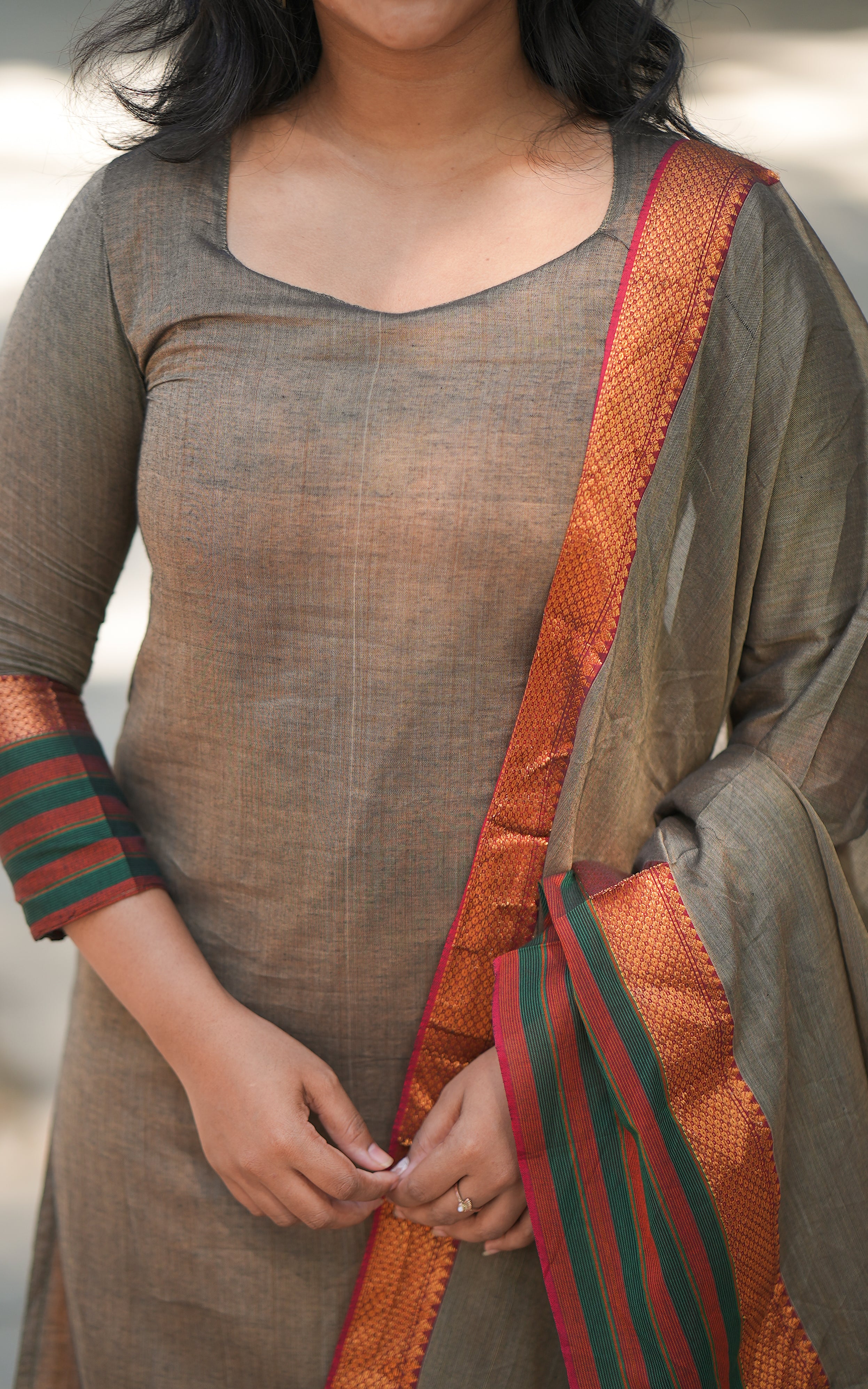 Aadhvita C (Kurti+Dupatta)