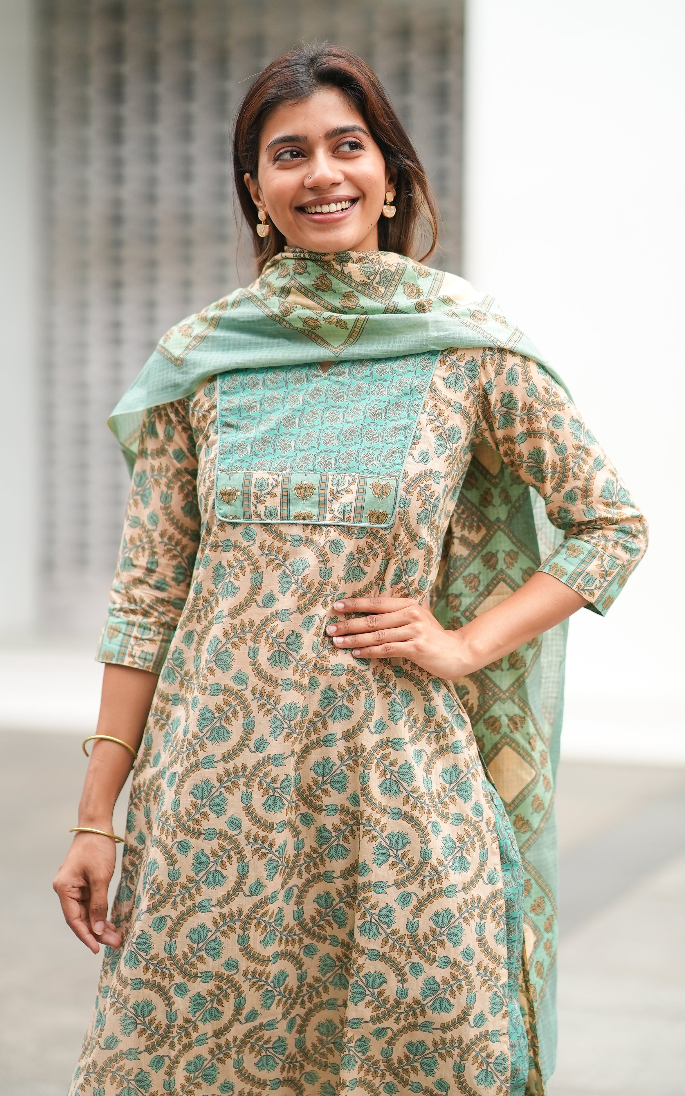 Jenisha B (Kurti+Pant+Dupatta)