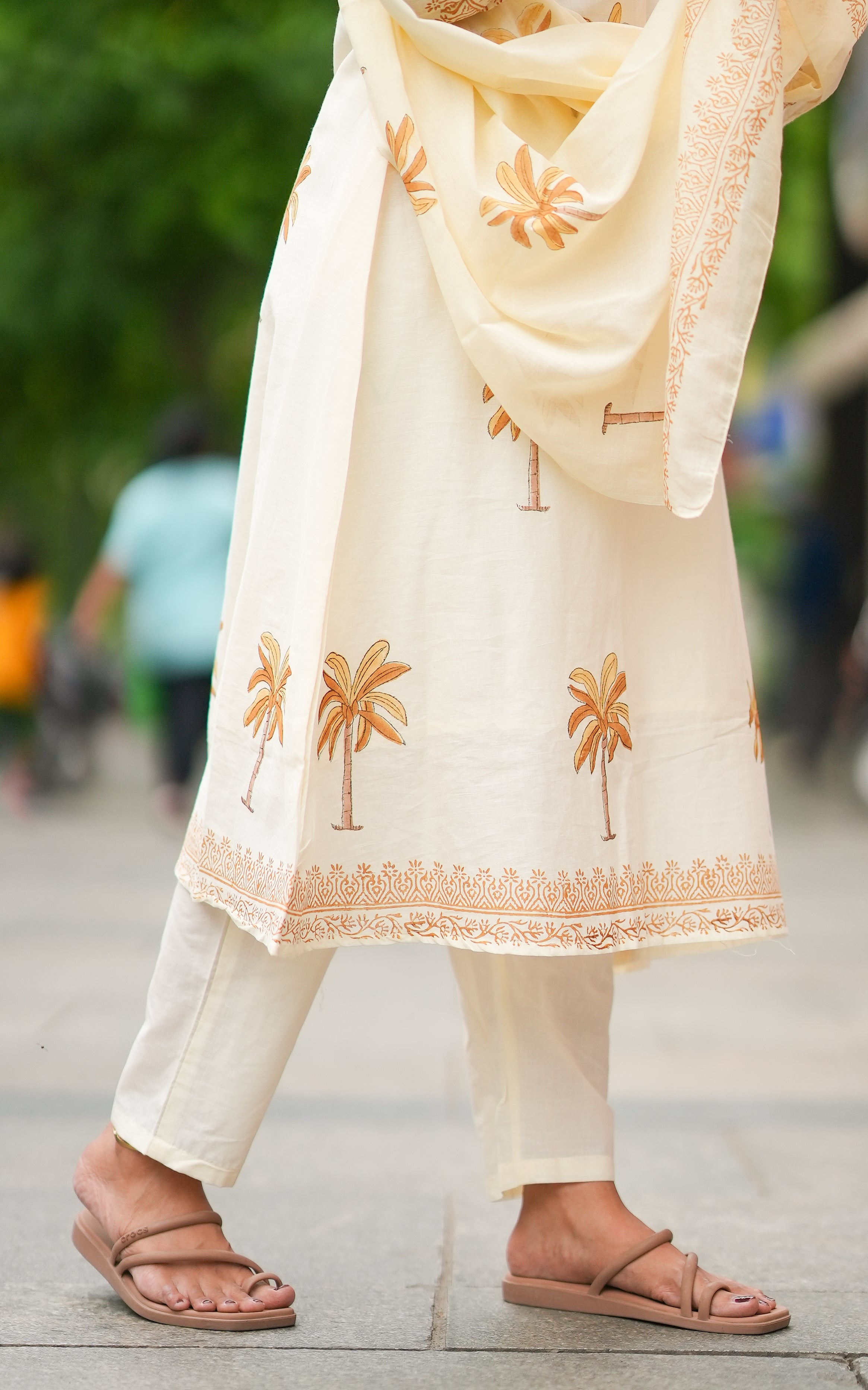 White Beauty A (Kurti+Pant+Dupatta)