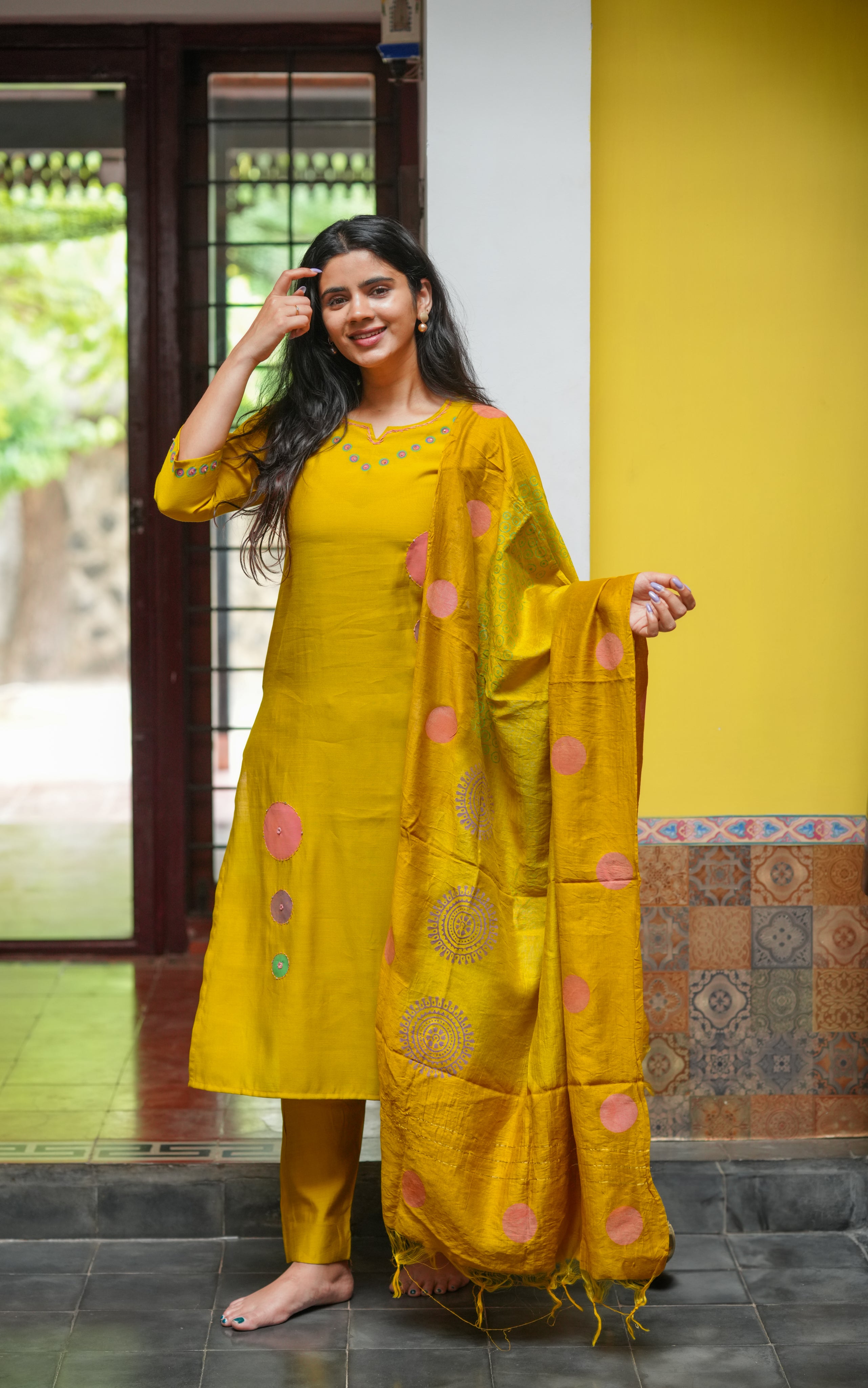 Straight-cut kurti
