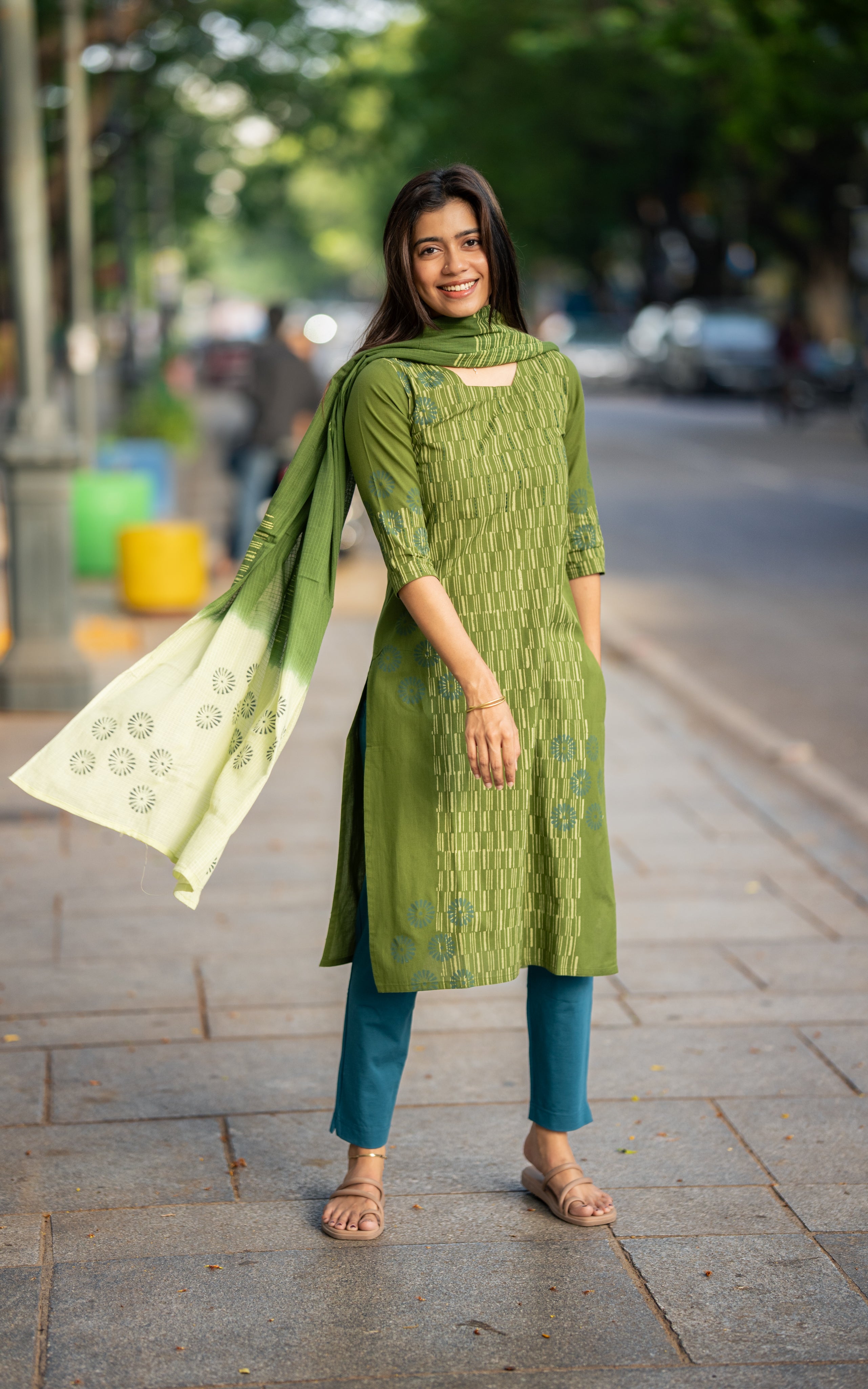 Avanthika A (Kurti+Dupatta)