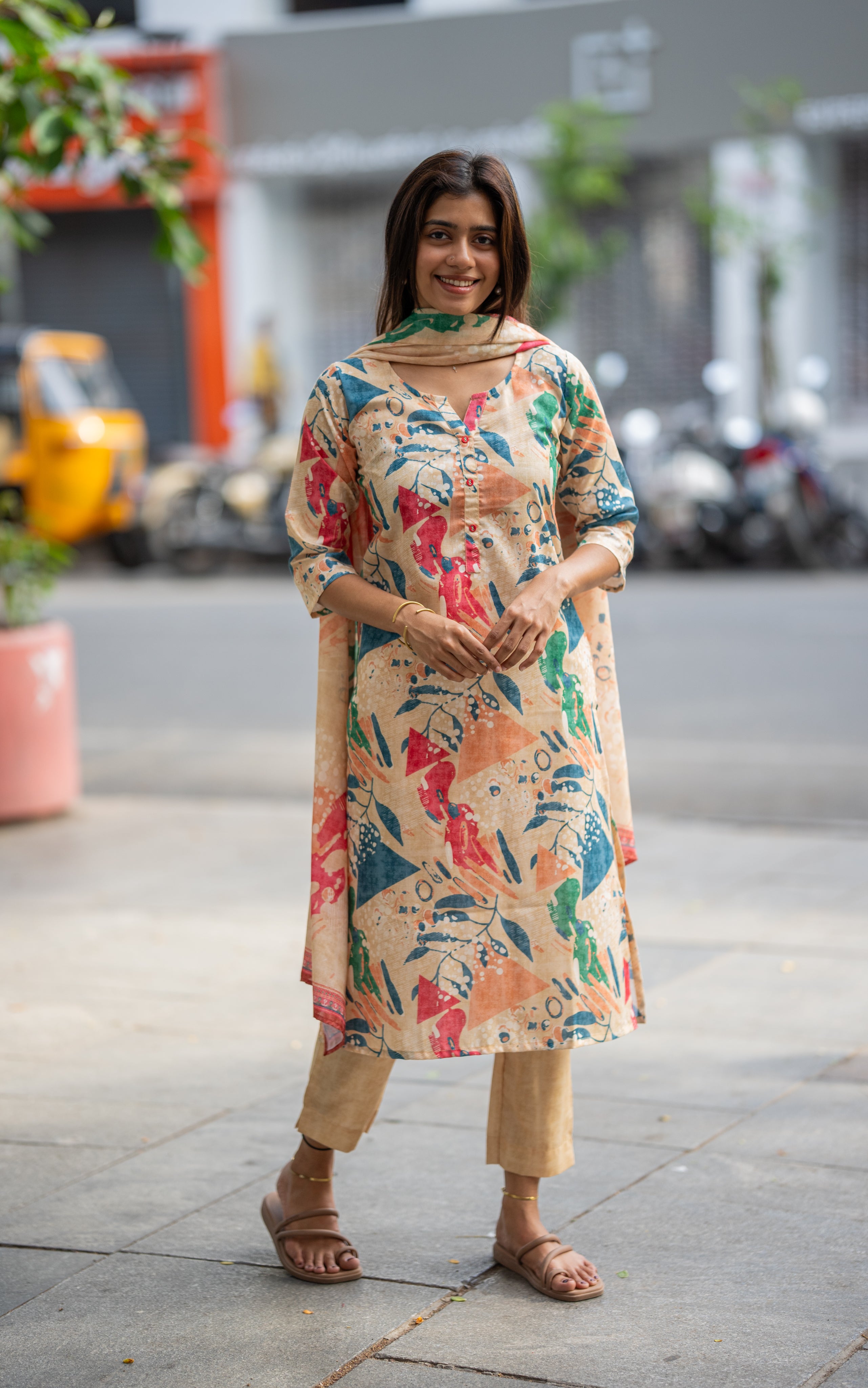 Keshini C (Kurti+Pant+Dupatta)