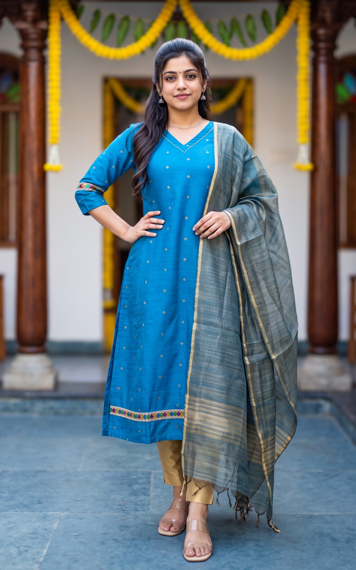 Yazhmika Blue (Kurti+Dupatta)