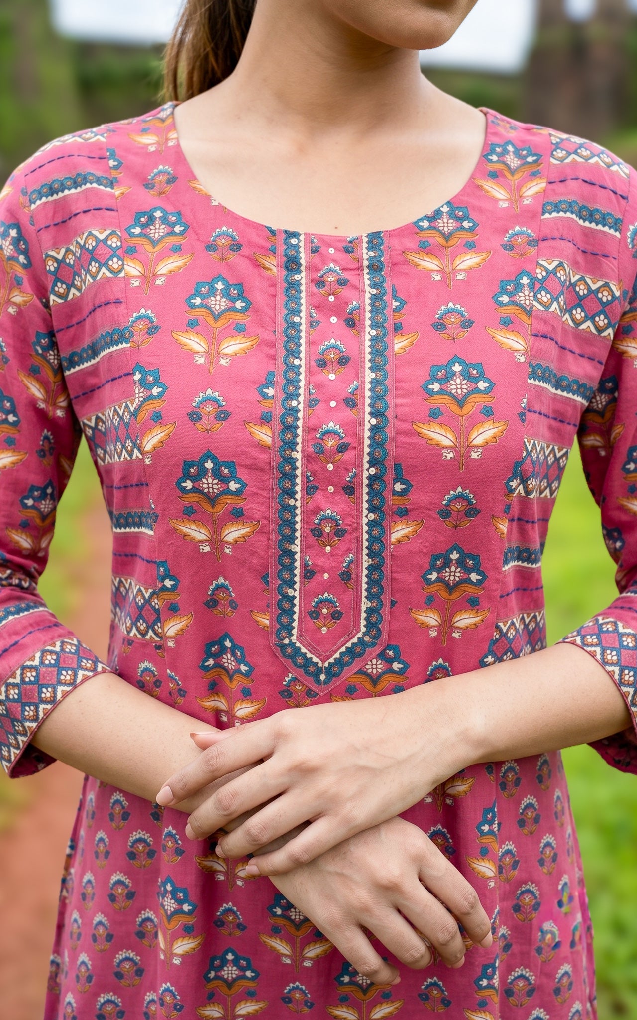 Niharika Peach (Kurti+Dupatta)