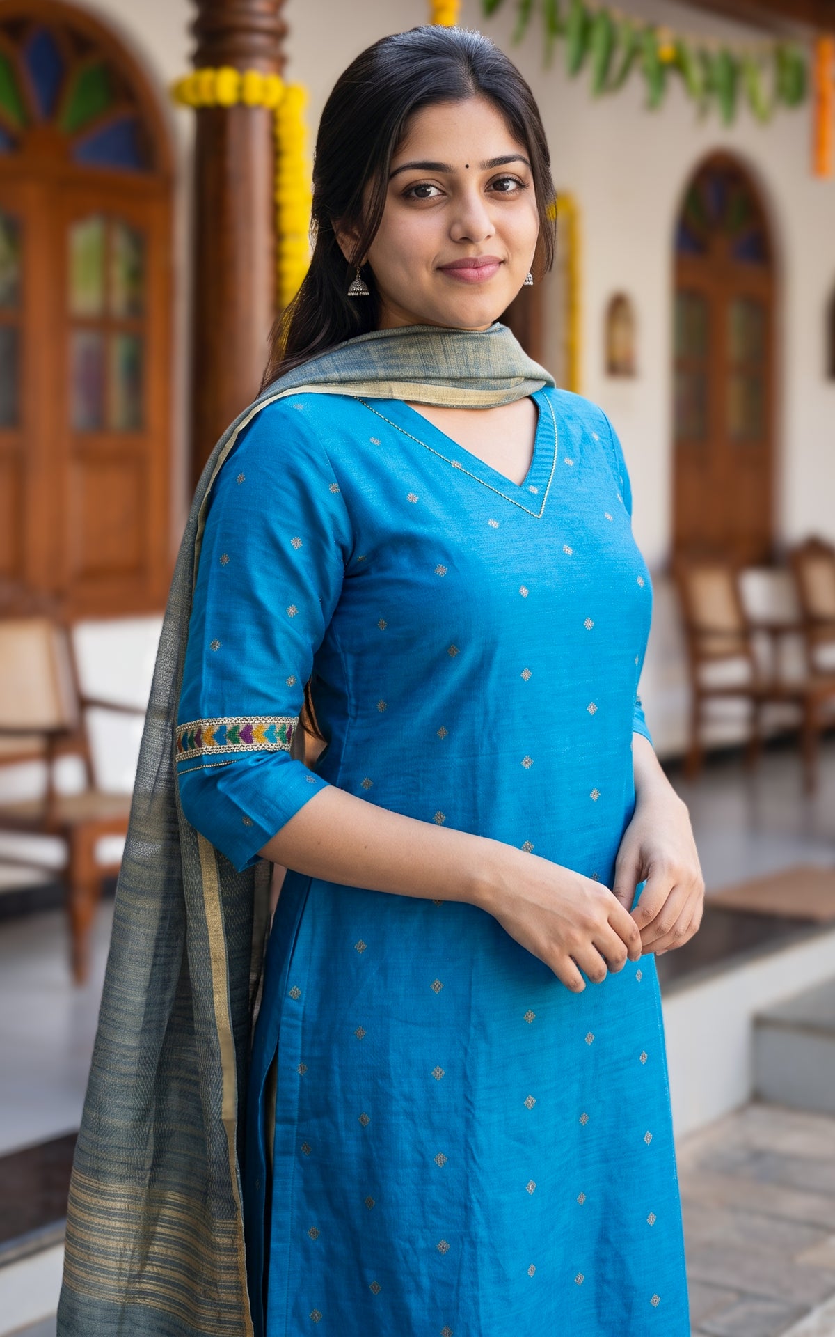 Yazhmika Blue (Kurti+Dupatta)