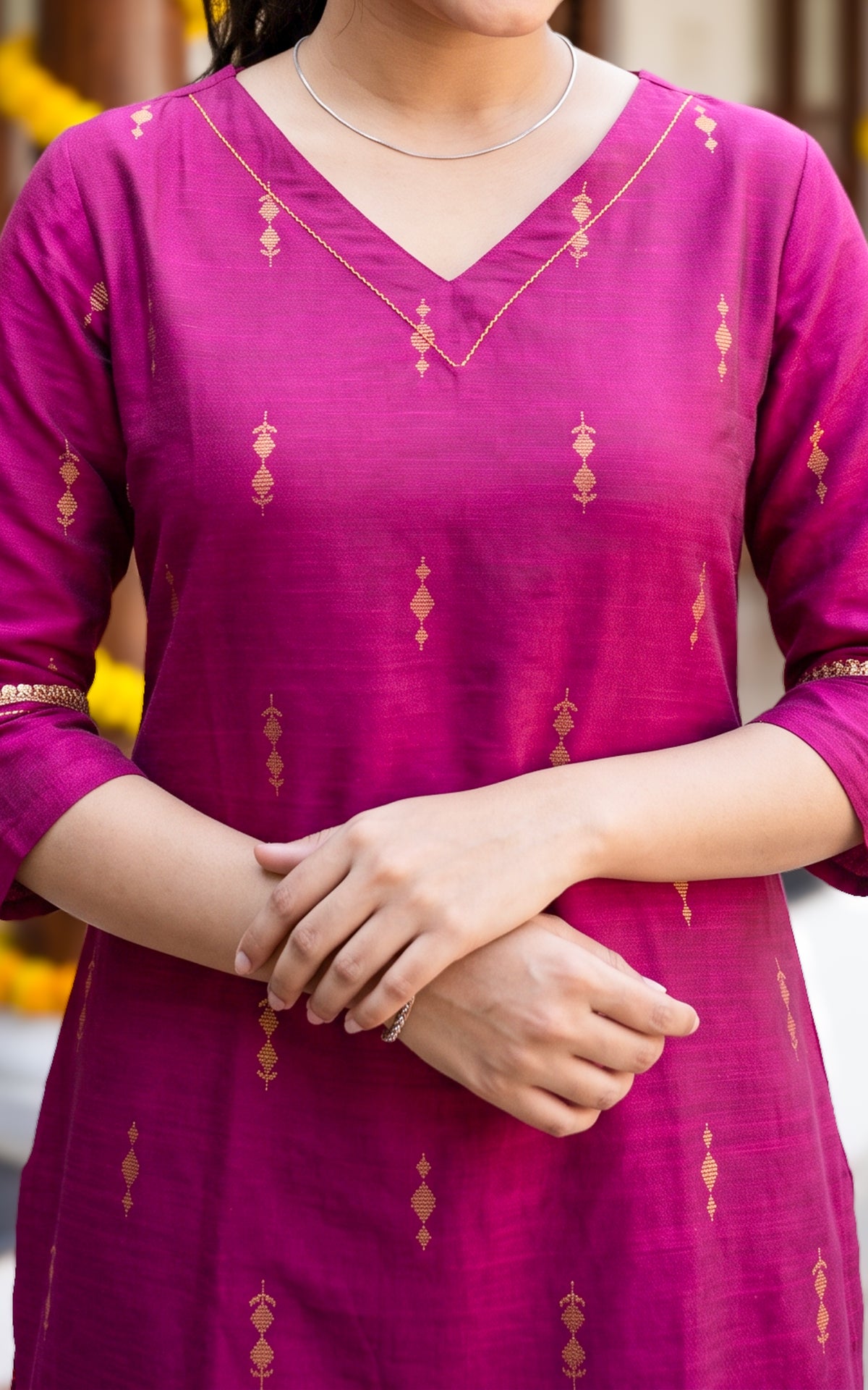 Yazhmika Magenta (Kurti+Dupatta)
