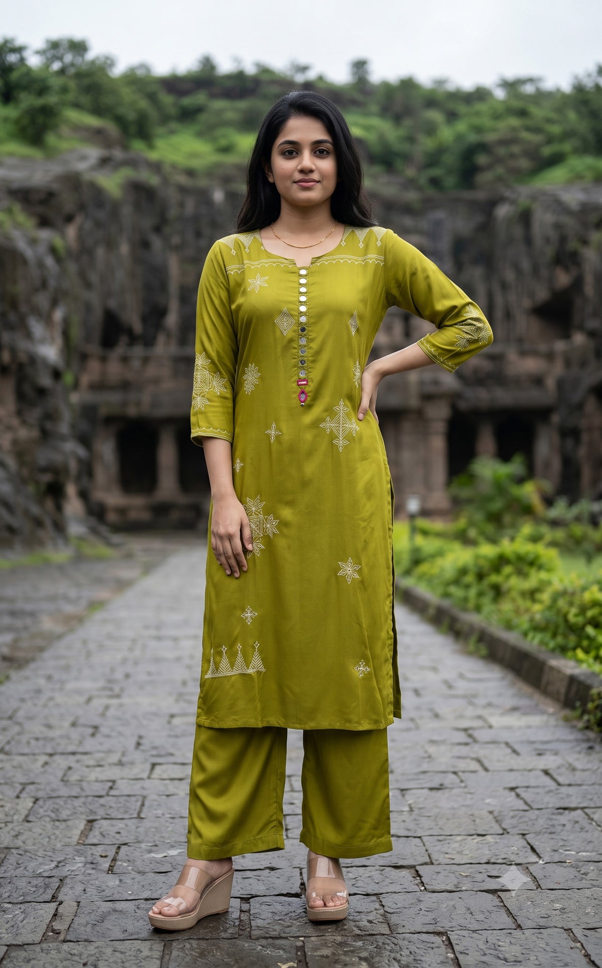 Thulasi C (Kurti+Pant)