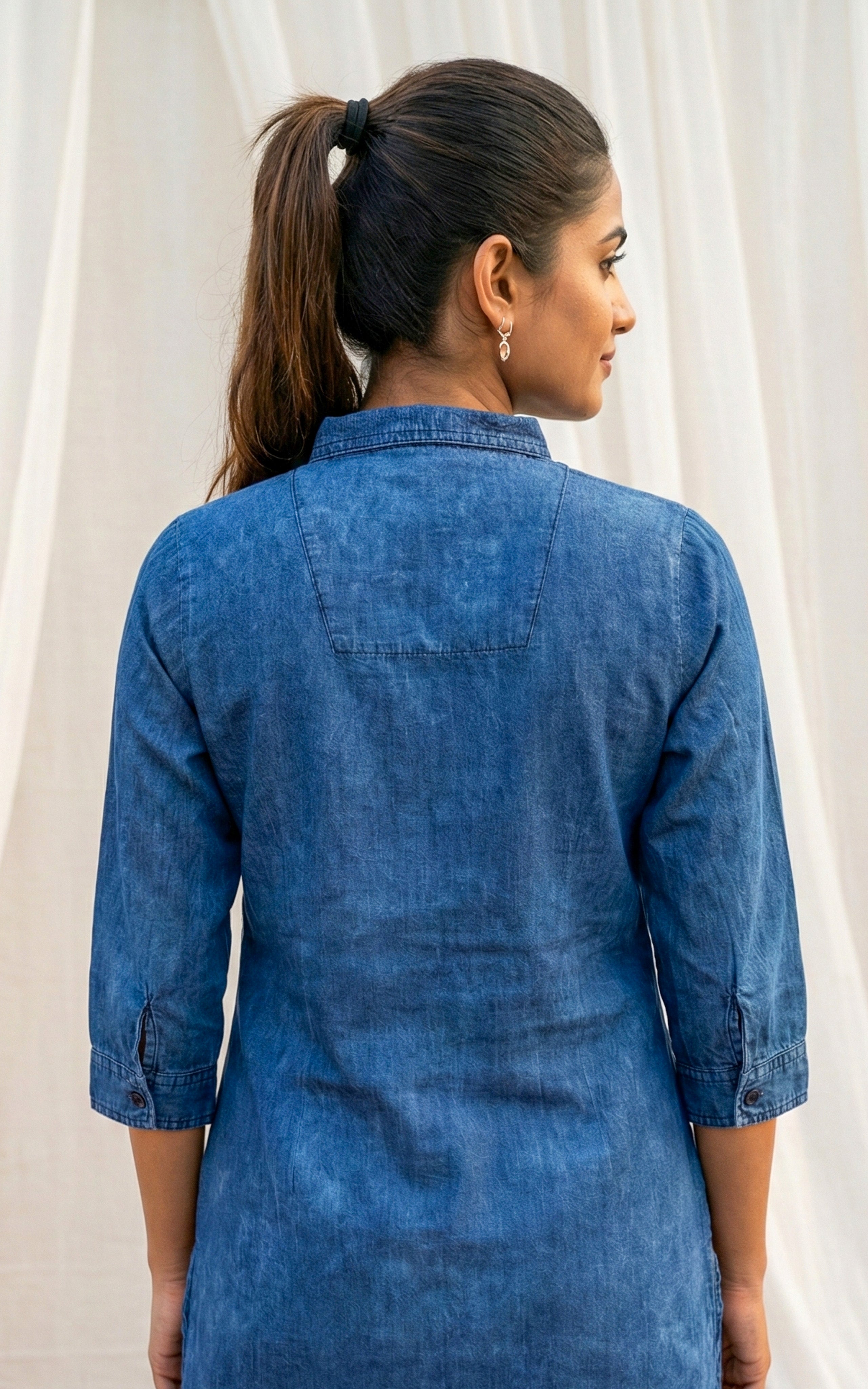 Casual wear denim blue short top for women