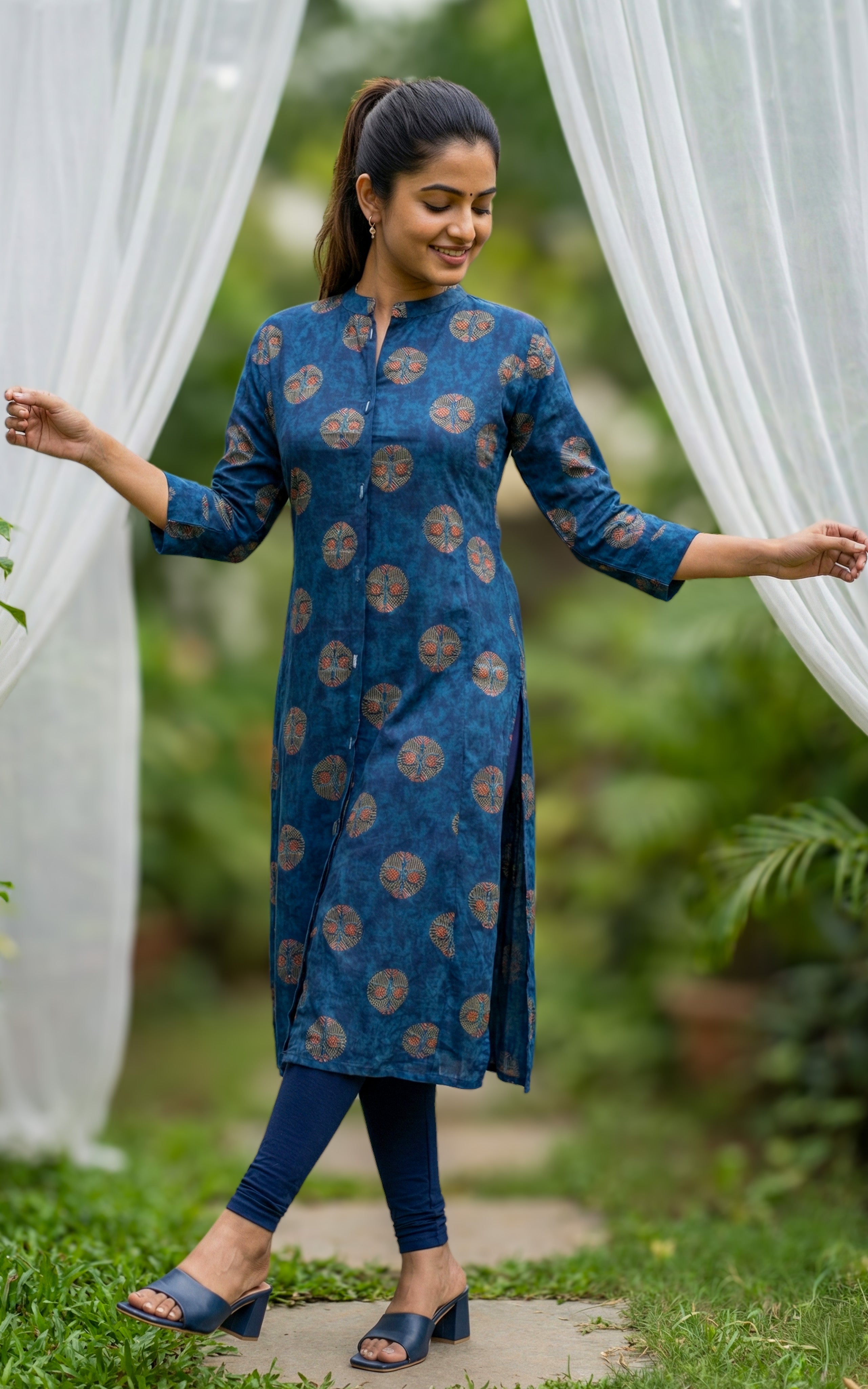 Blue Cotton Mandarin Neck Straight Cut Kurti For Women