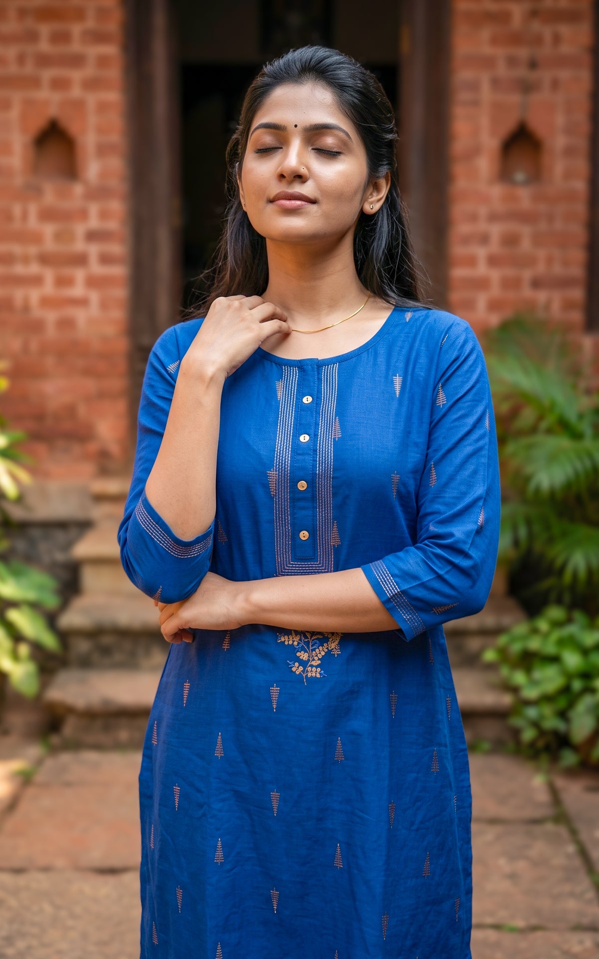 Navarathna Blue