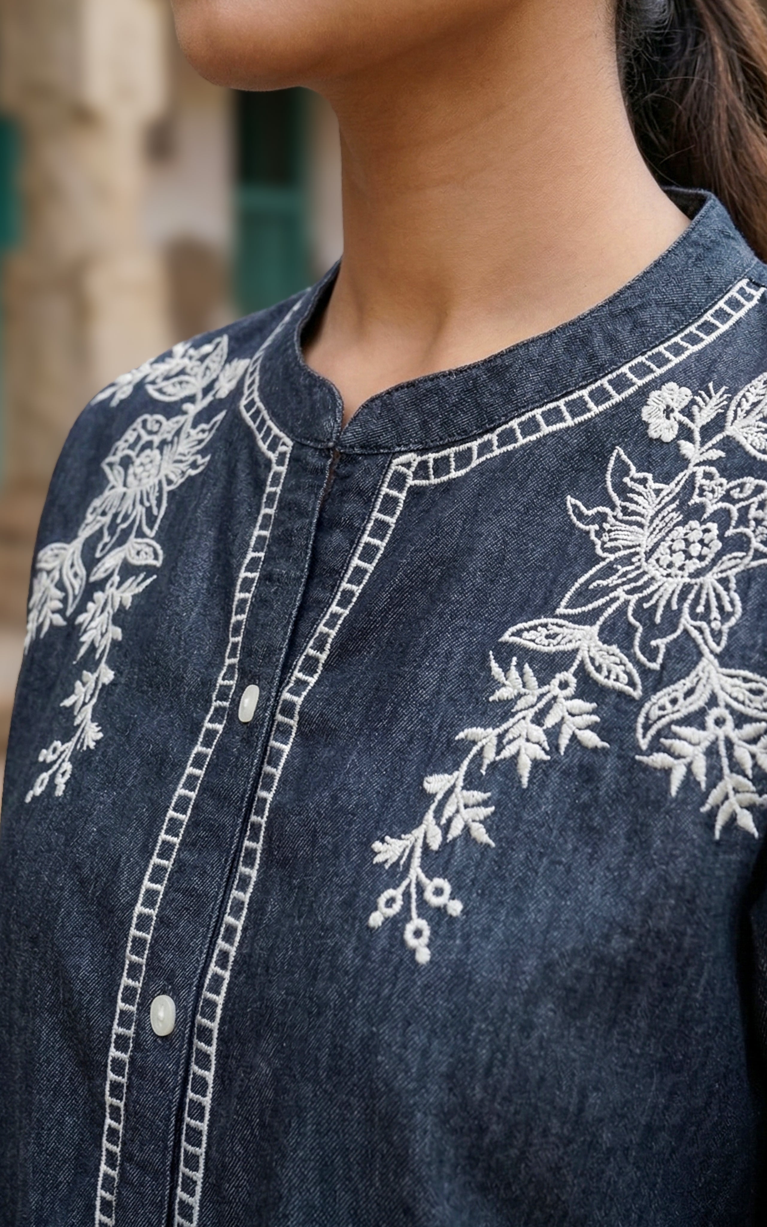 Intricate thread work detailing