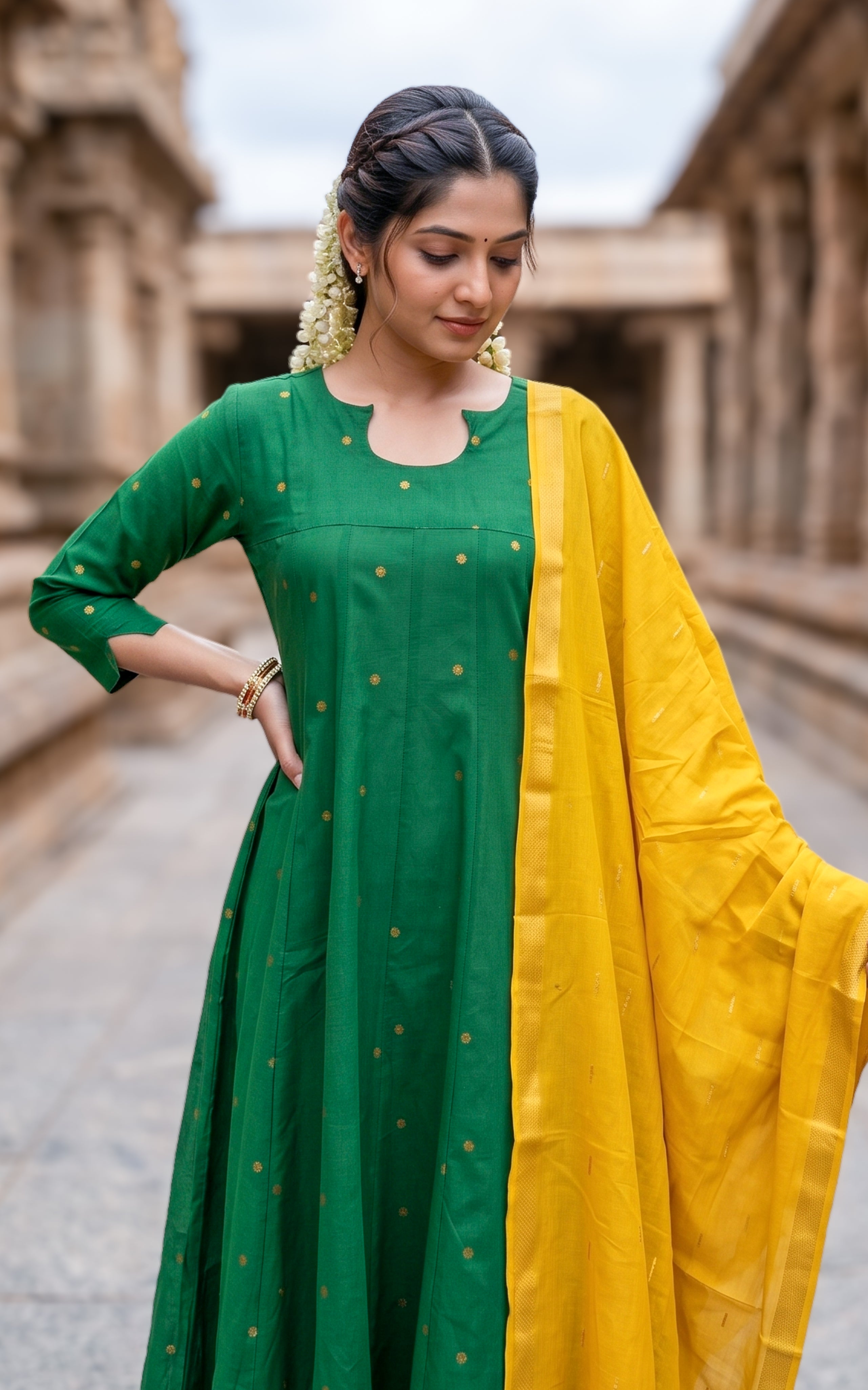 Thashika A (Kurti+Dupatta)